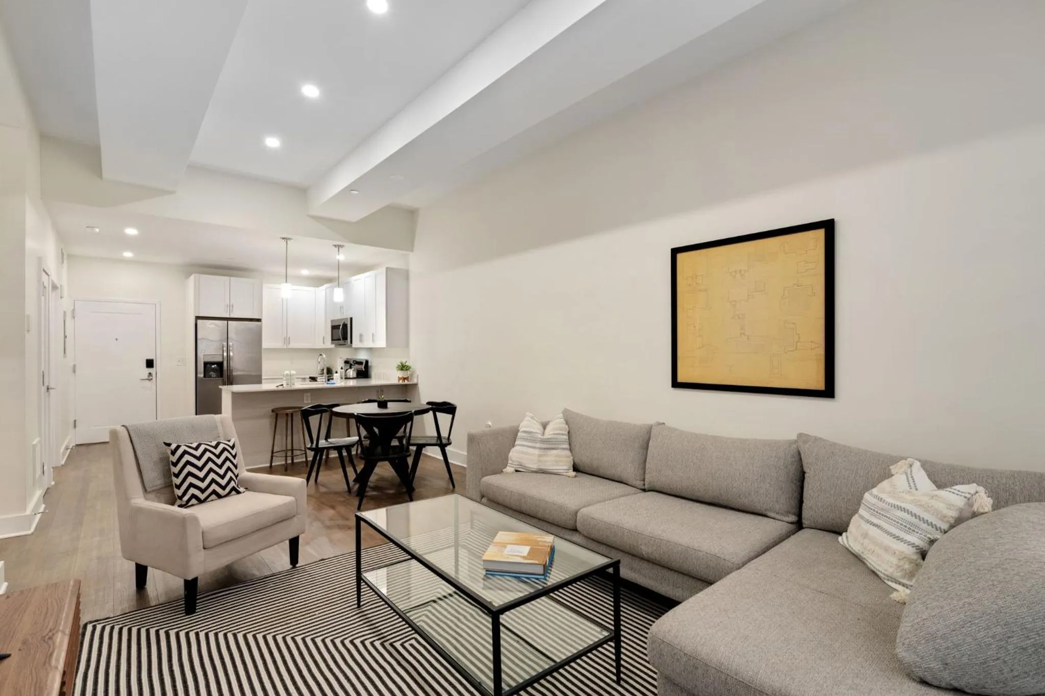 Living room in The Ledger Residences by Sosuite - Old City