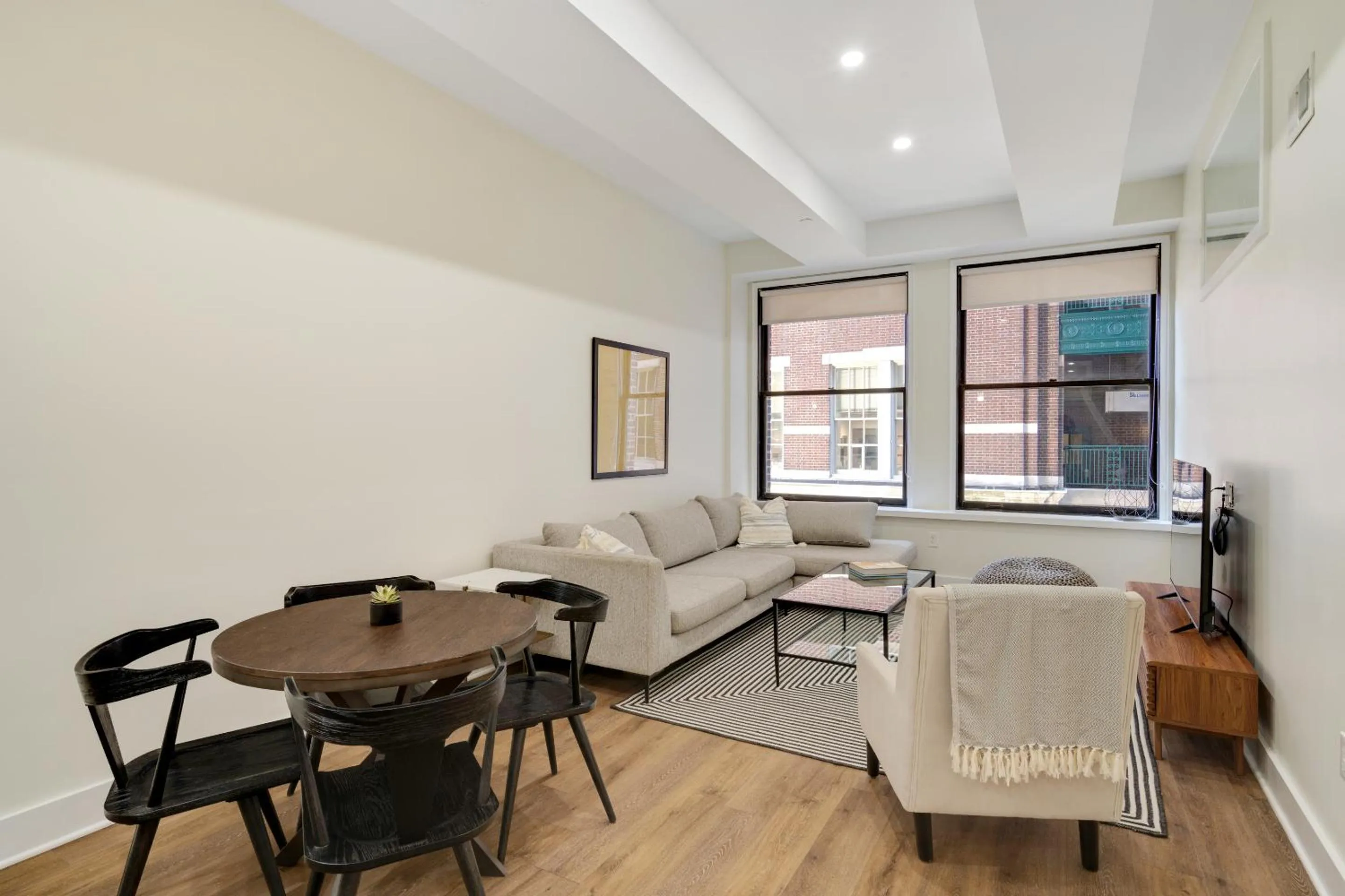 The Ledger Residences by Sosuite - Old City