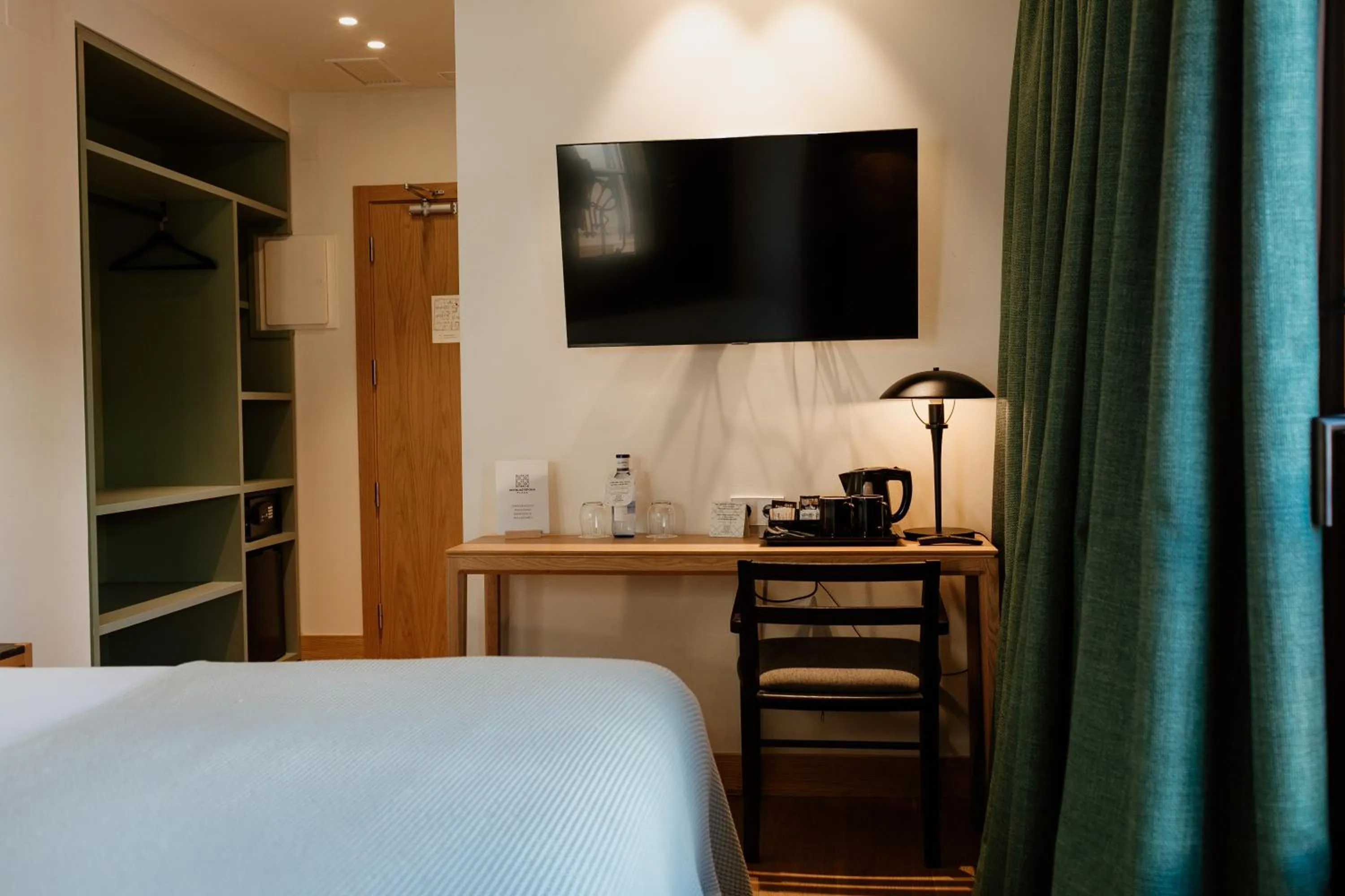 Bed in Hotel Estepona Plaza