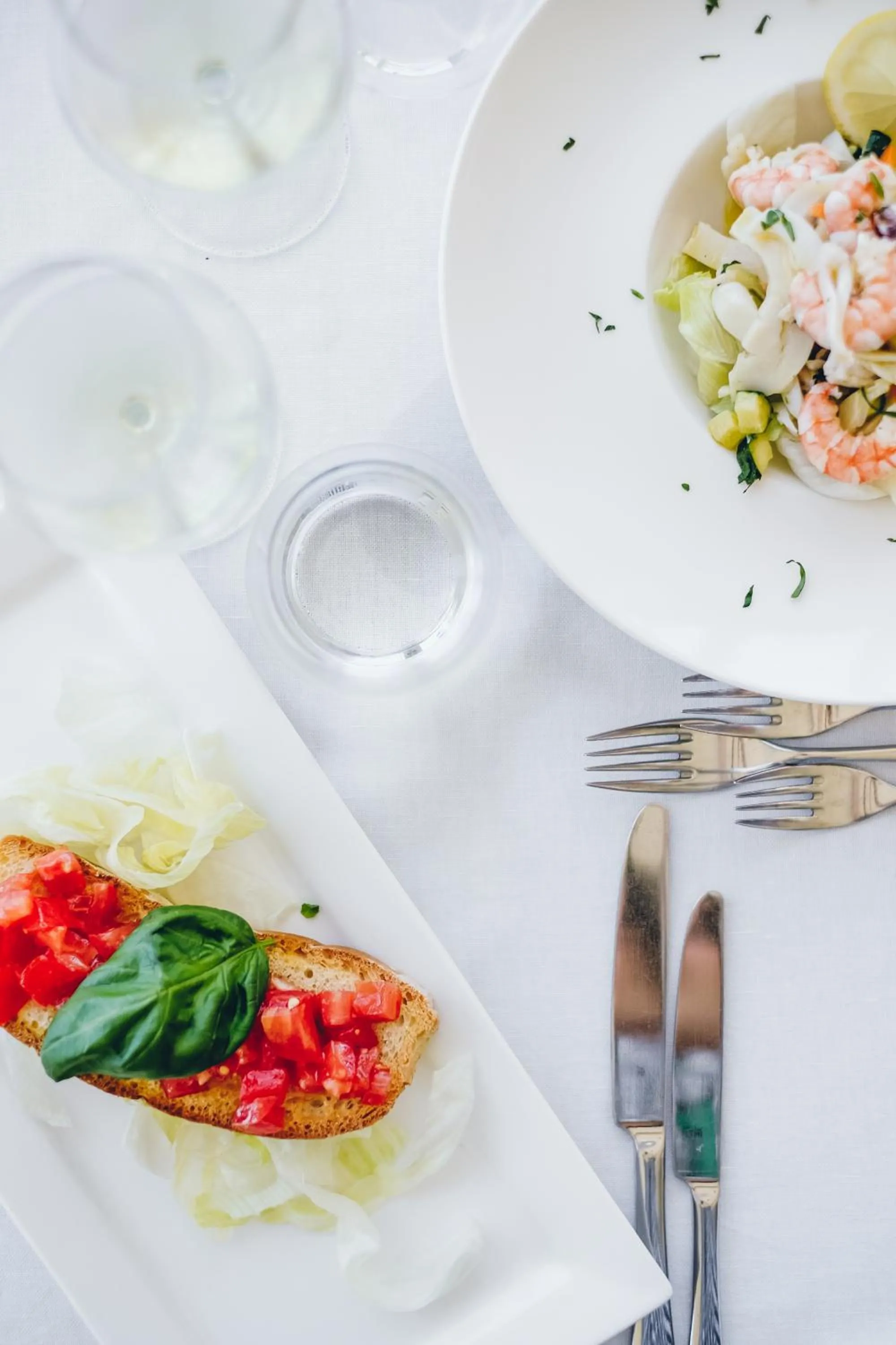 Restaurant/places to eat in Hotel Sans Souci