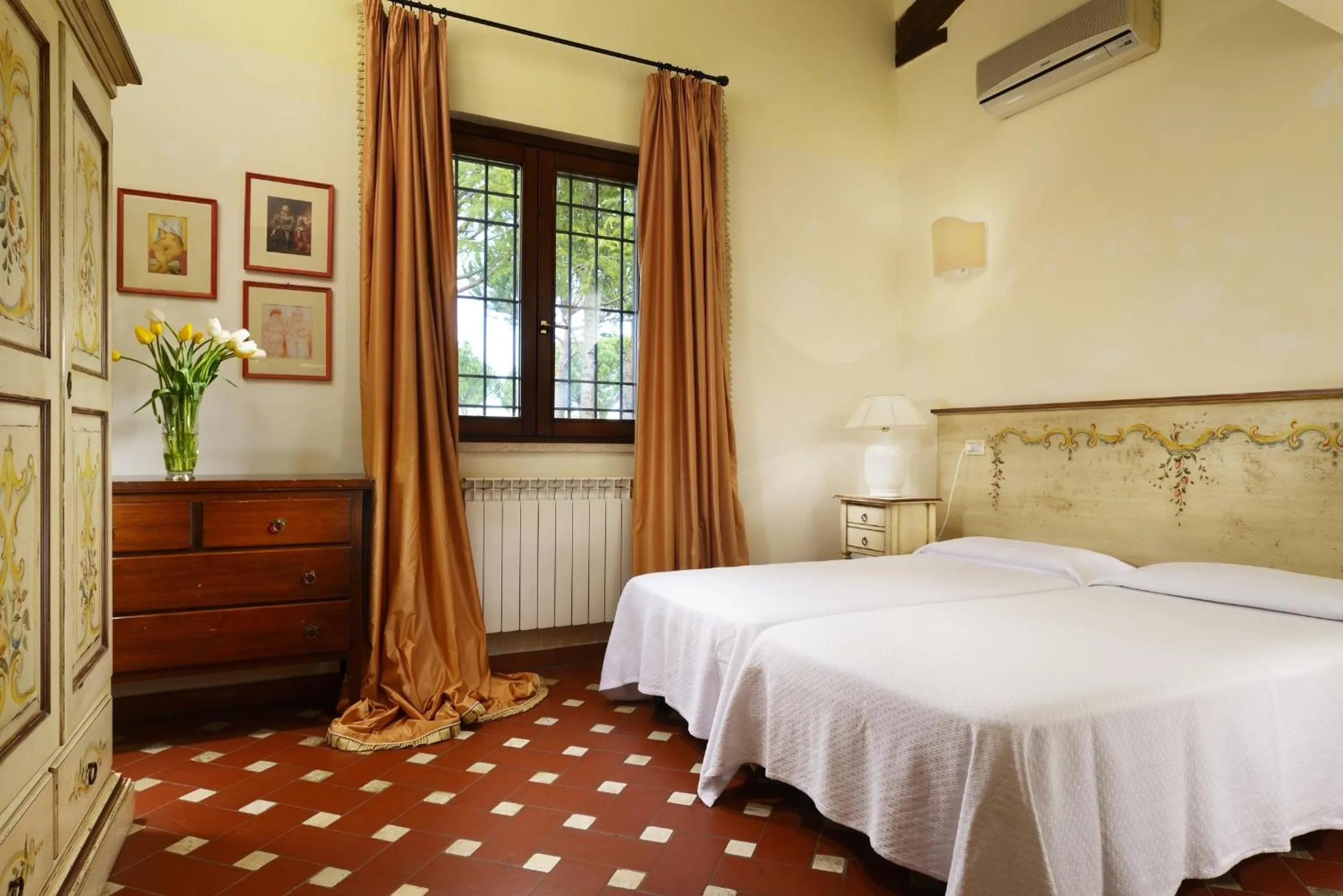 Photo of the whole room, Bed in Fattoria San Lorenzo