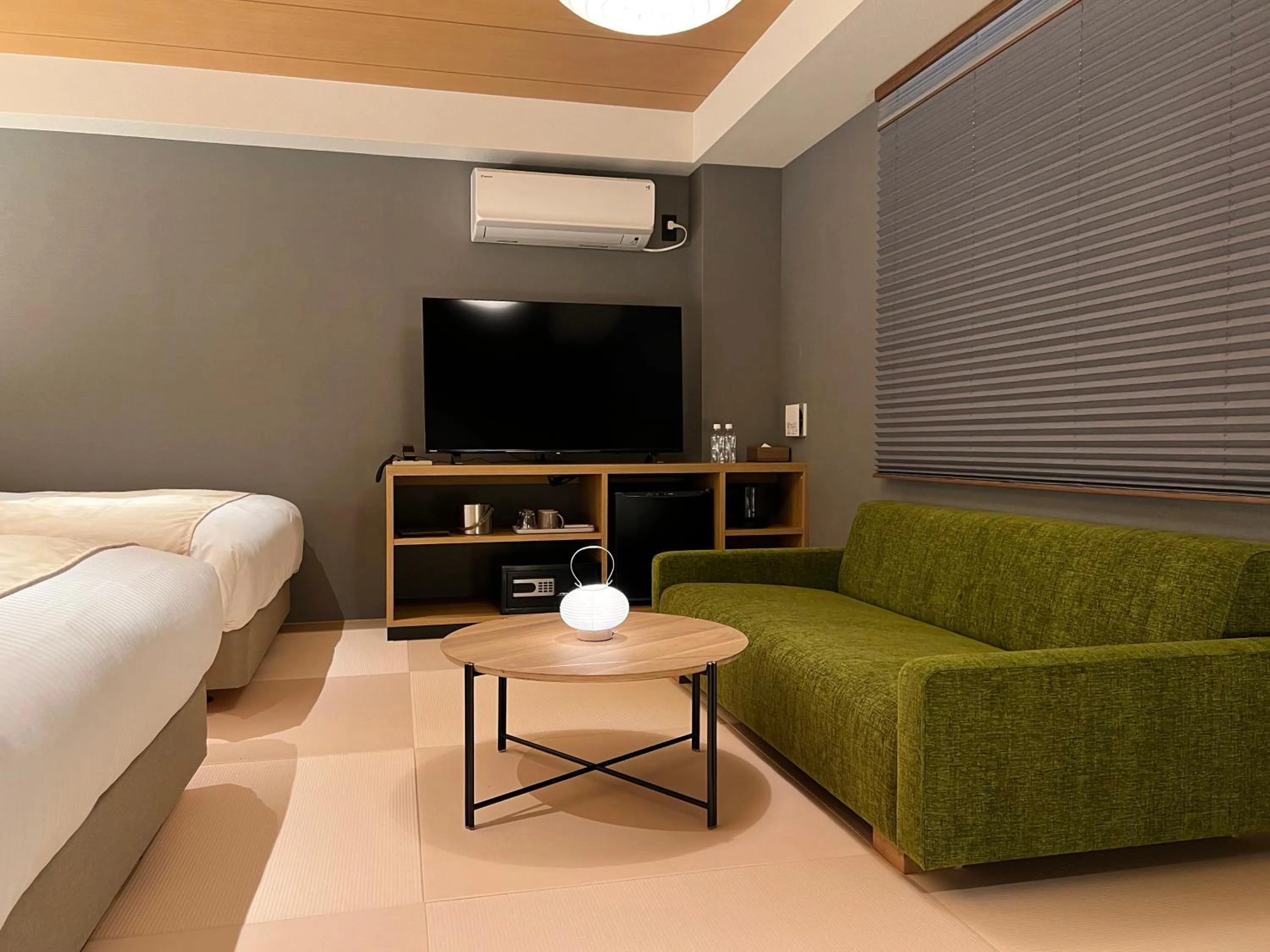 Seating area in Rinn Gion Shirakawa