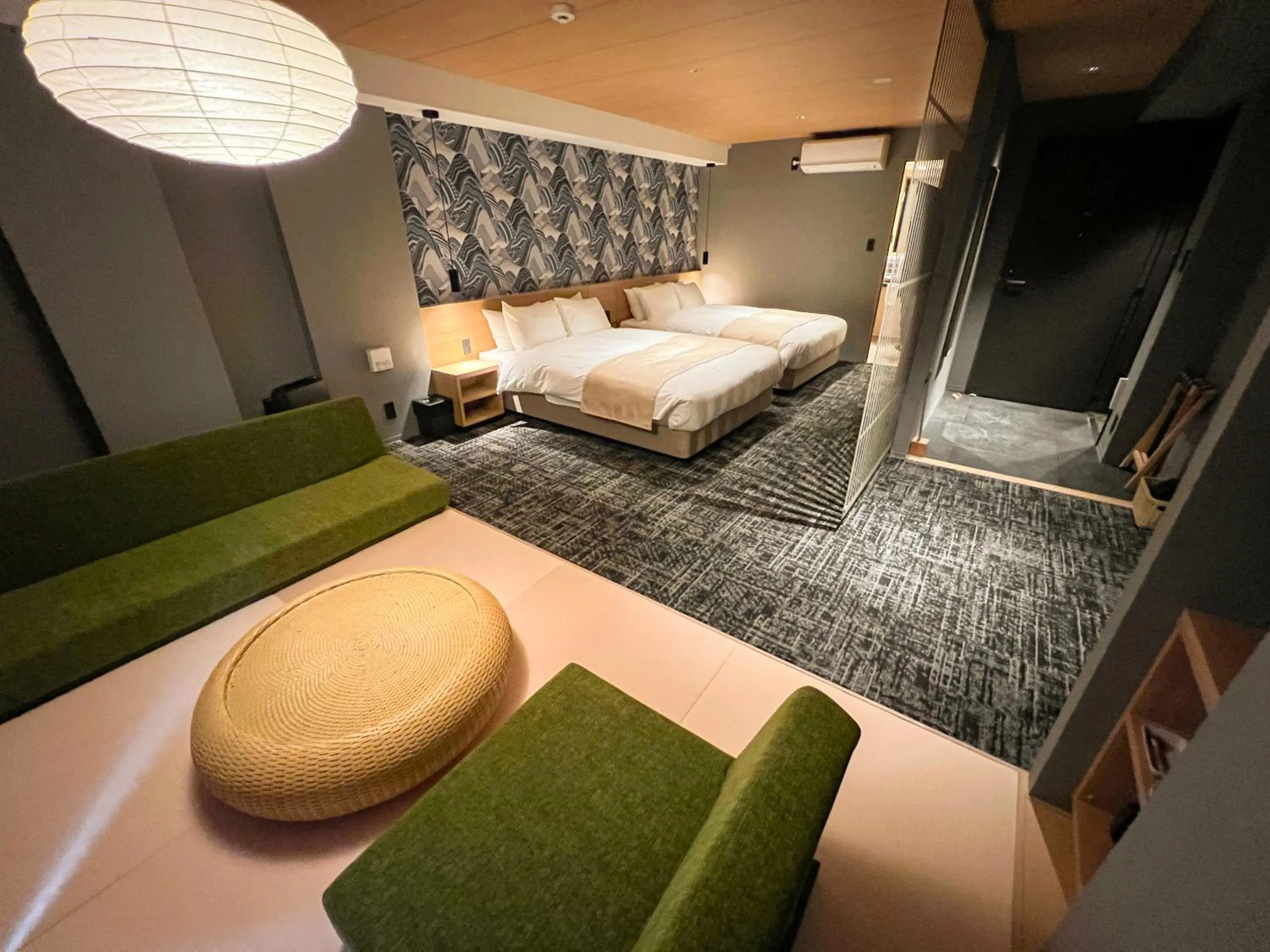 Photo of the whole room, Bed in Rinn Gion Shirakawa