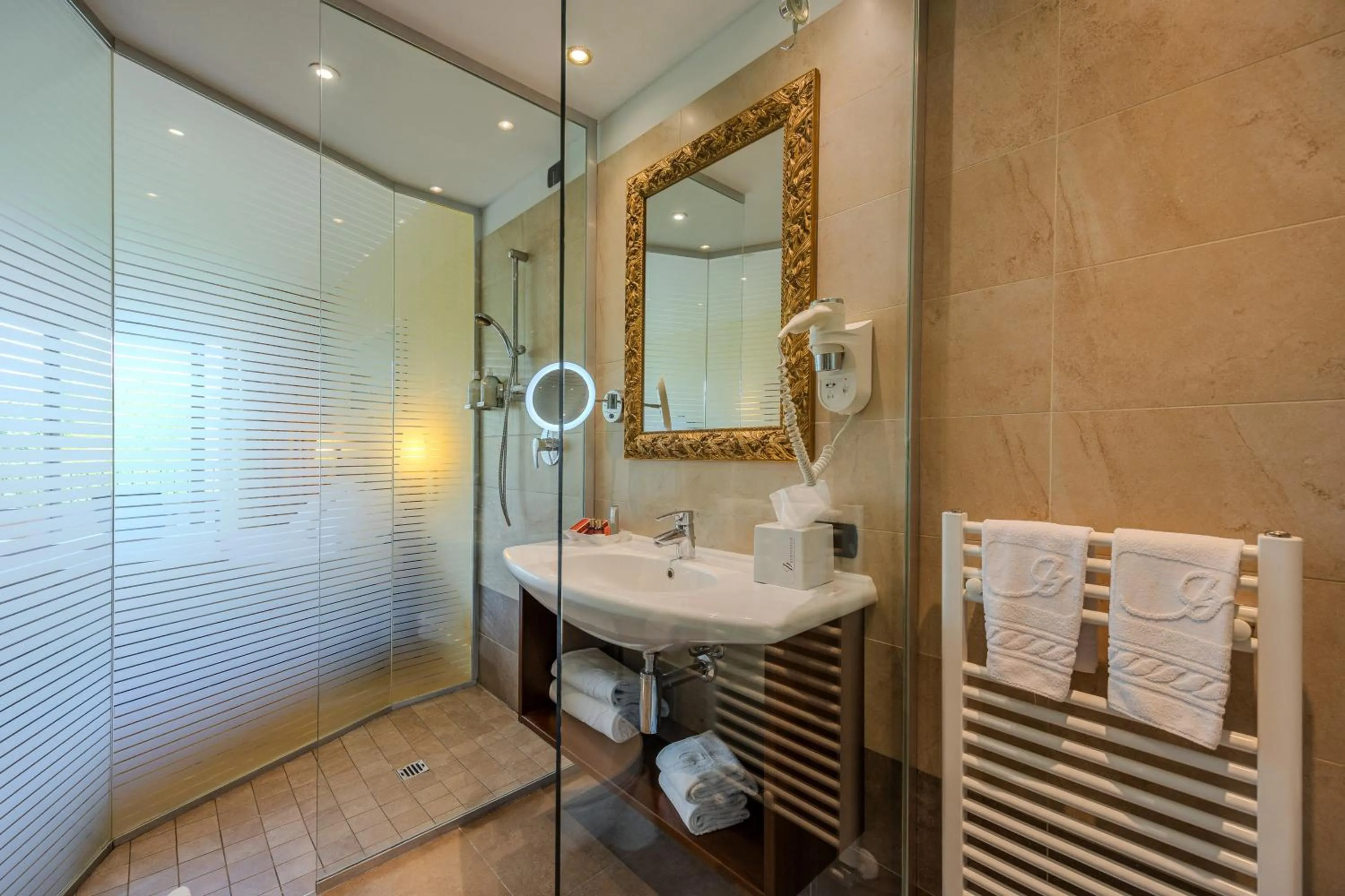 Hotel Boffenigo - The Golden Hour