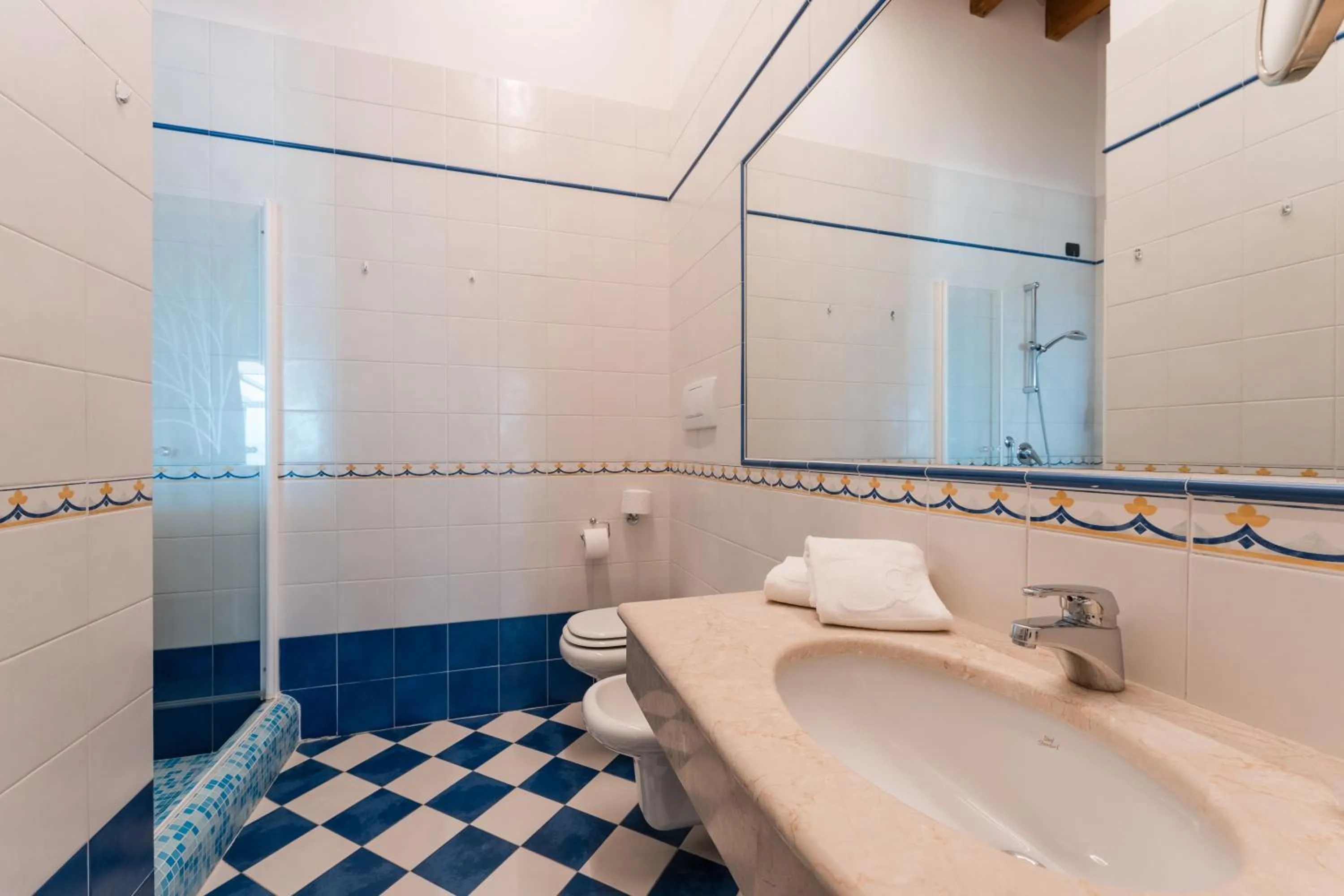 Hotel Boffenigo - The Golden Hour