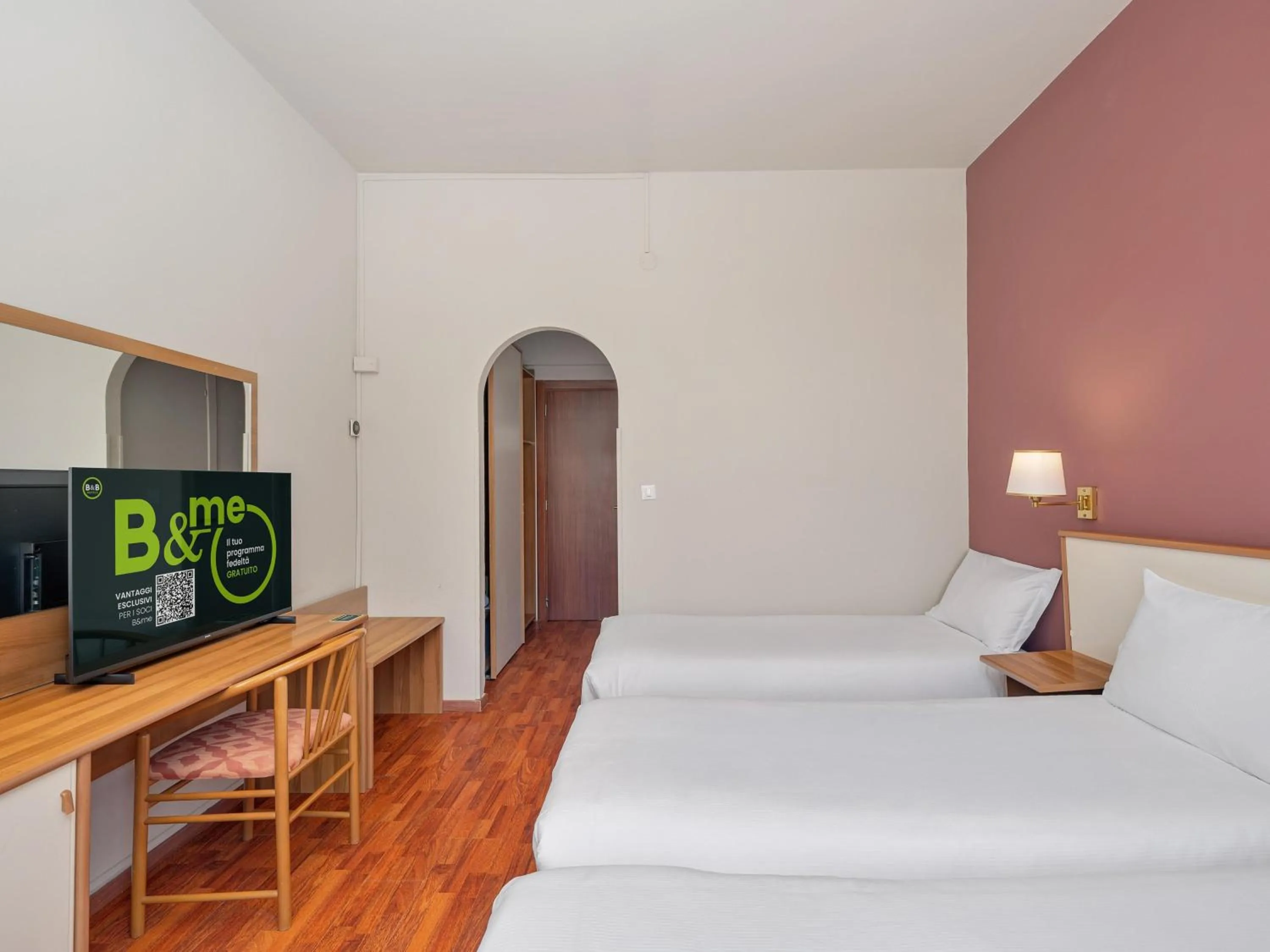 Photo of the whole room, Bed in B&B HOTEL Riviera Celle Ligure