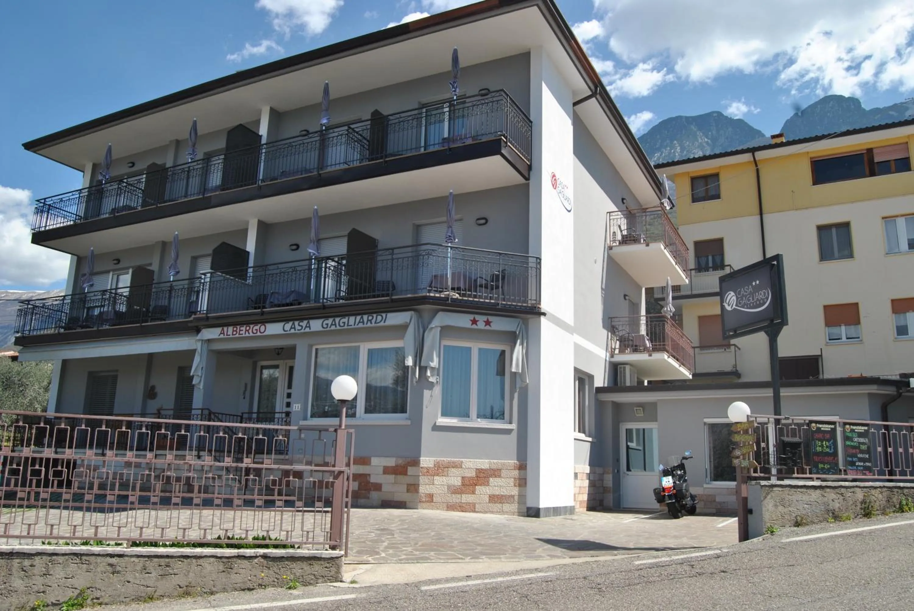 Property building in Hotel Casa Gagliardi