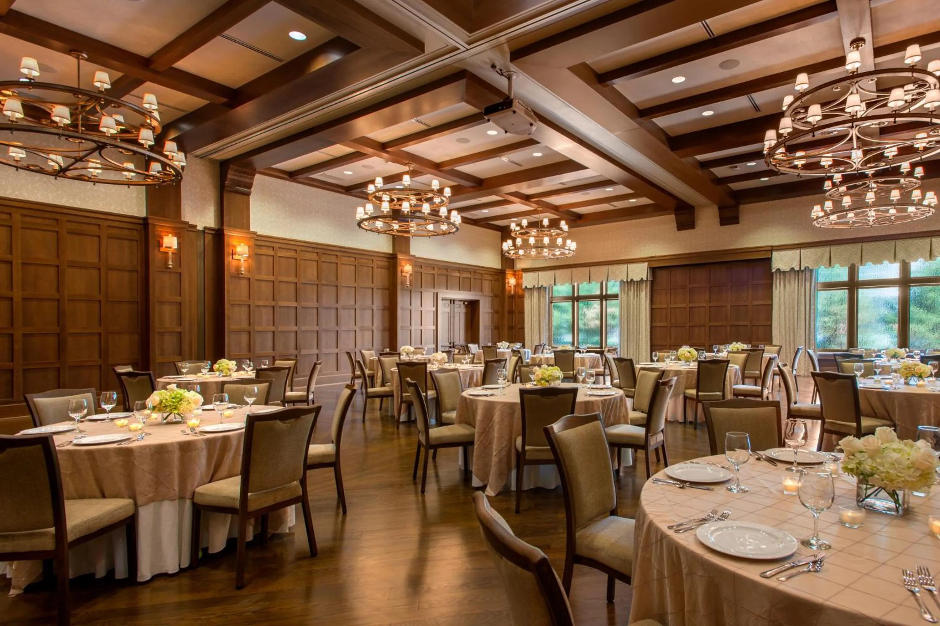 Restaurant/places to eat in The Sewanee Inn