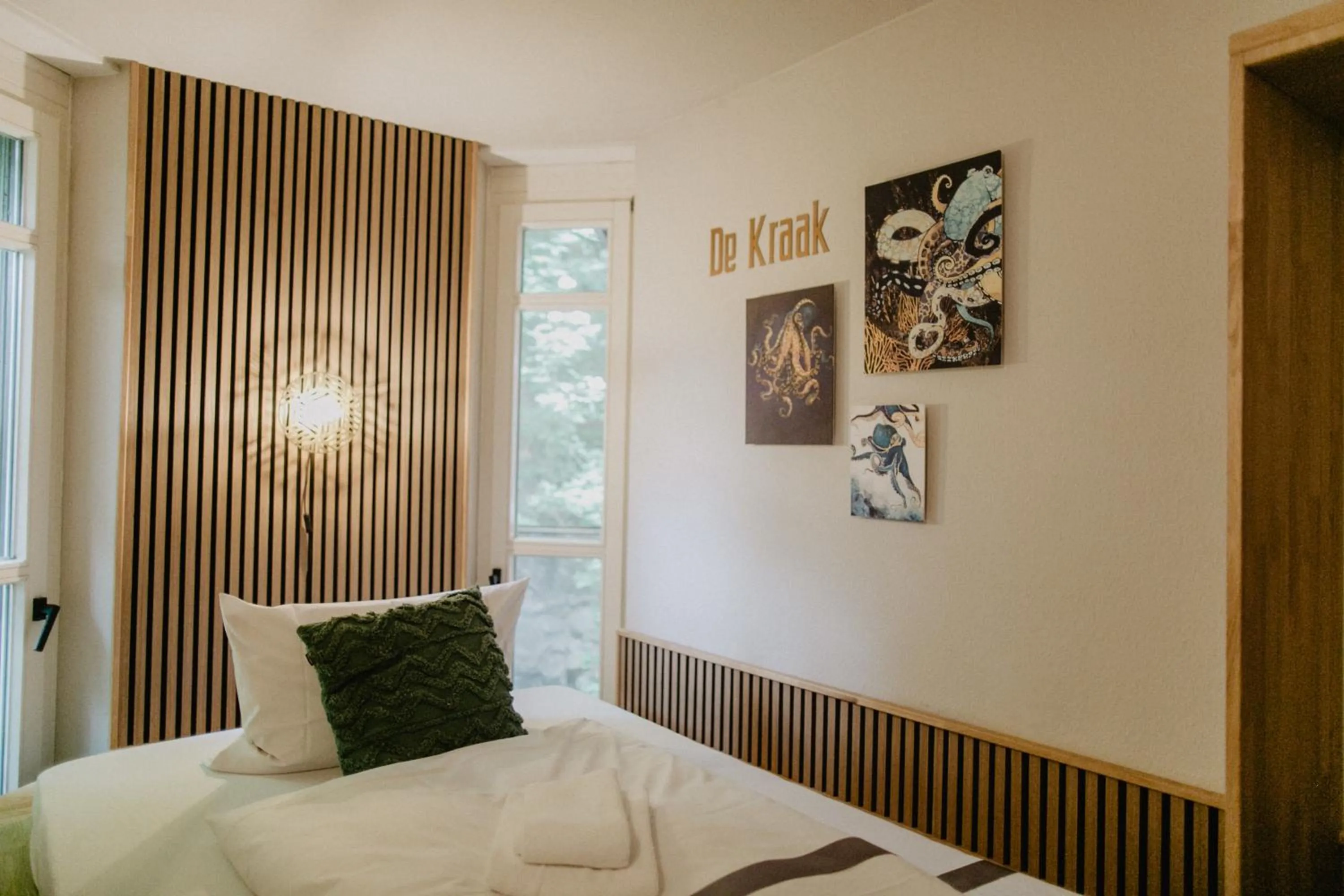 Bed in Peak Hotel & Event