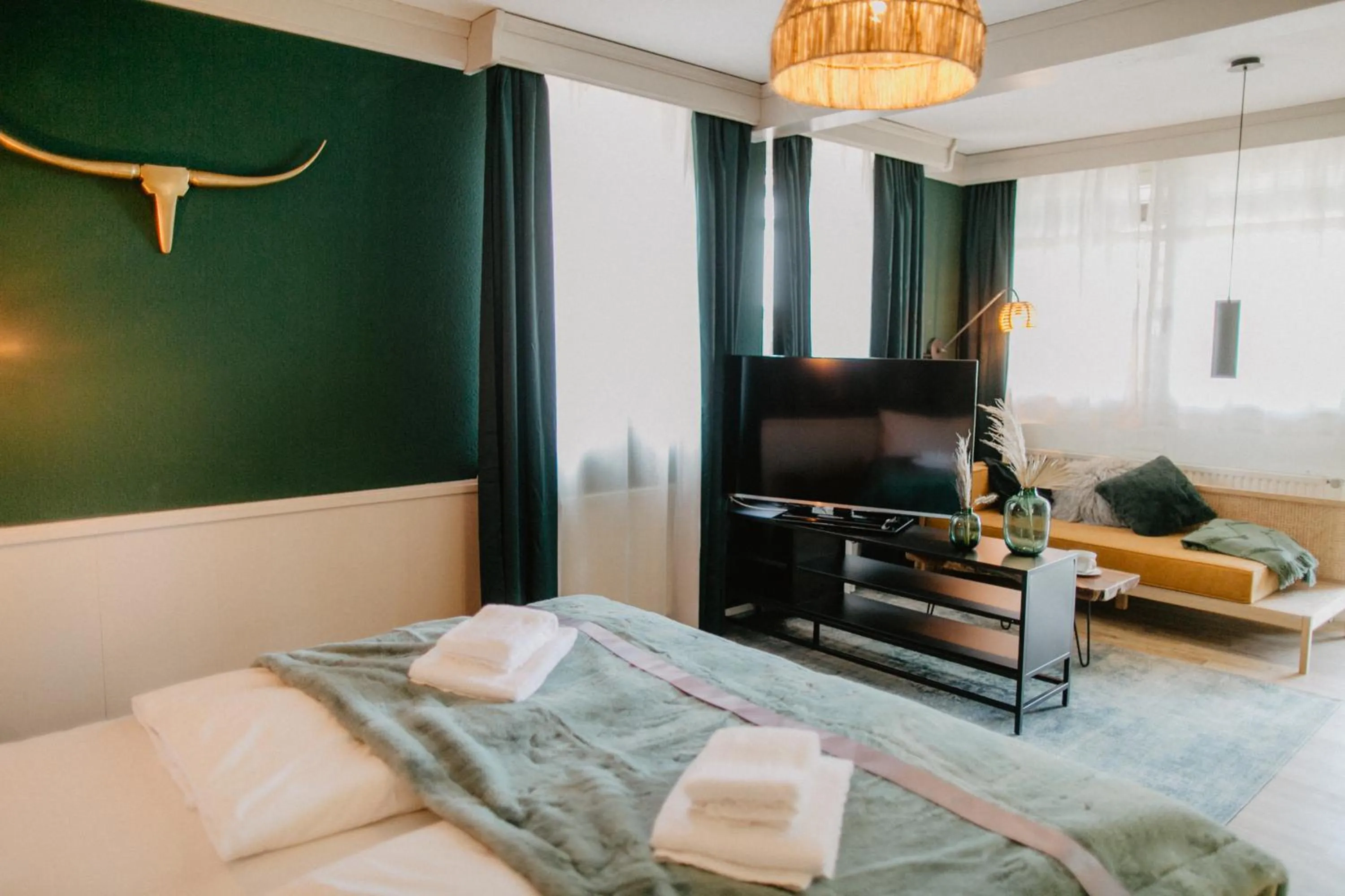 Bed in Peak Hotel & Event