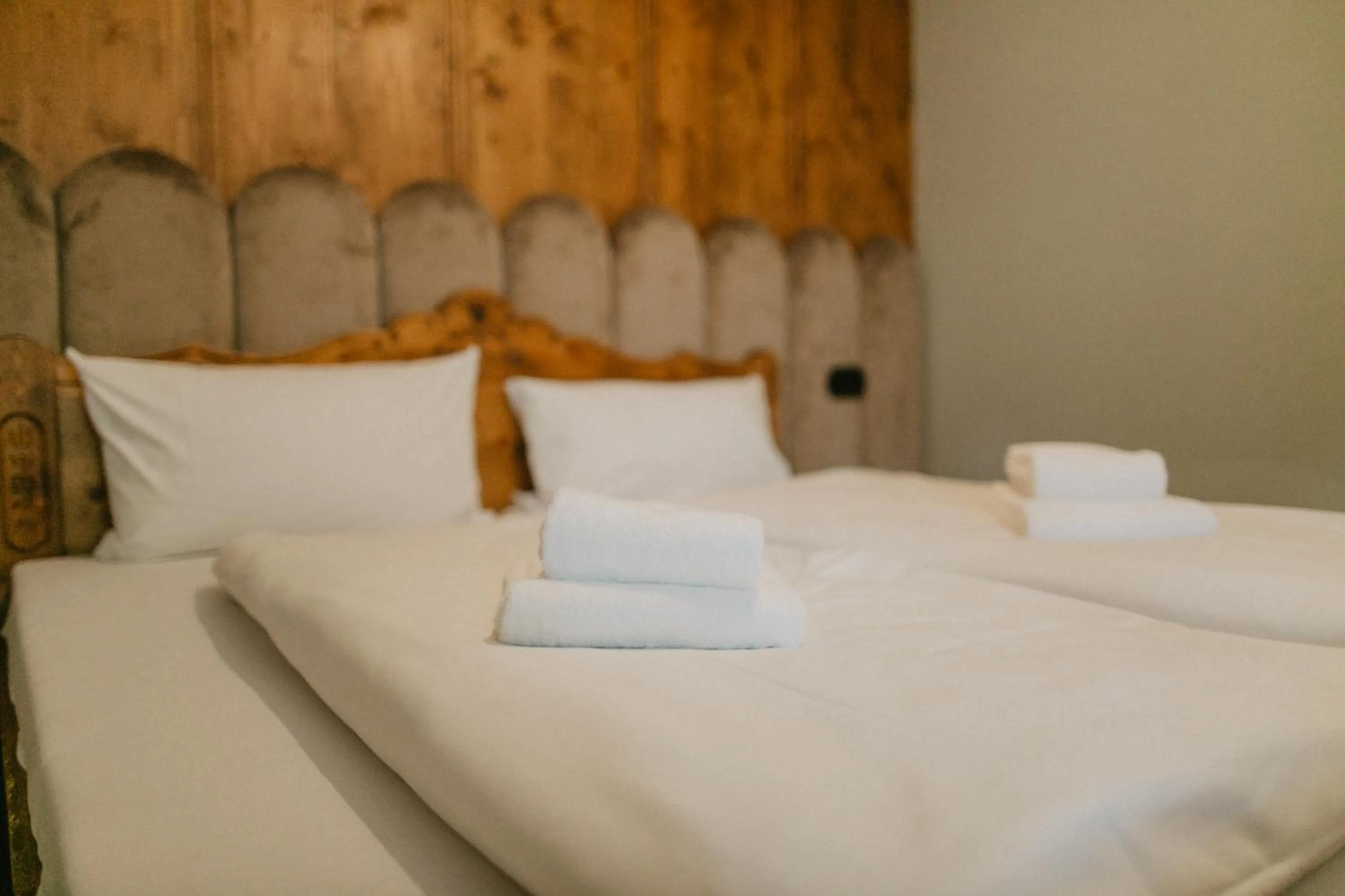 Bed in Peak Hotel & Event