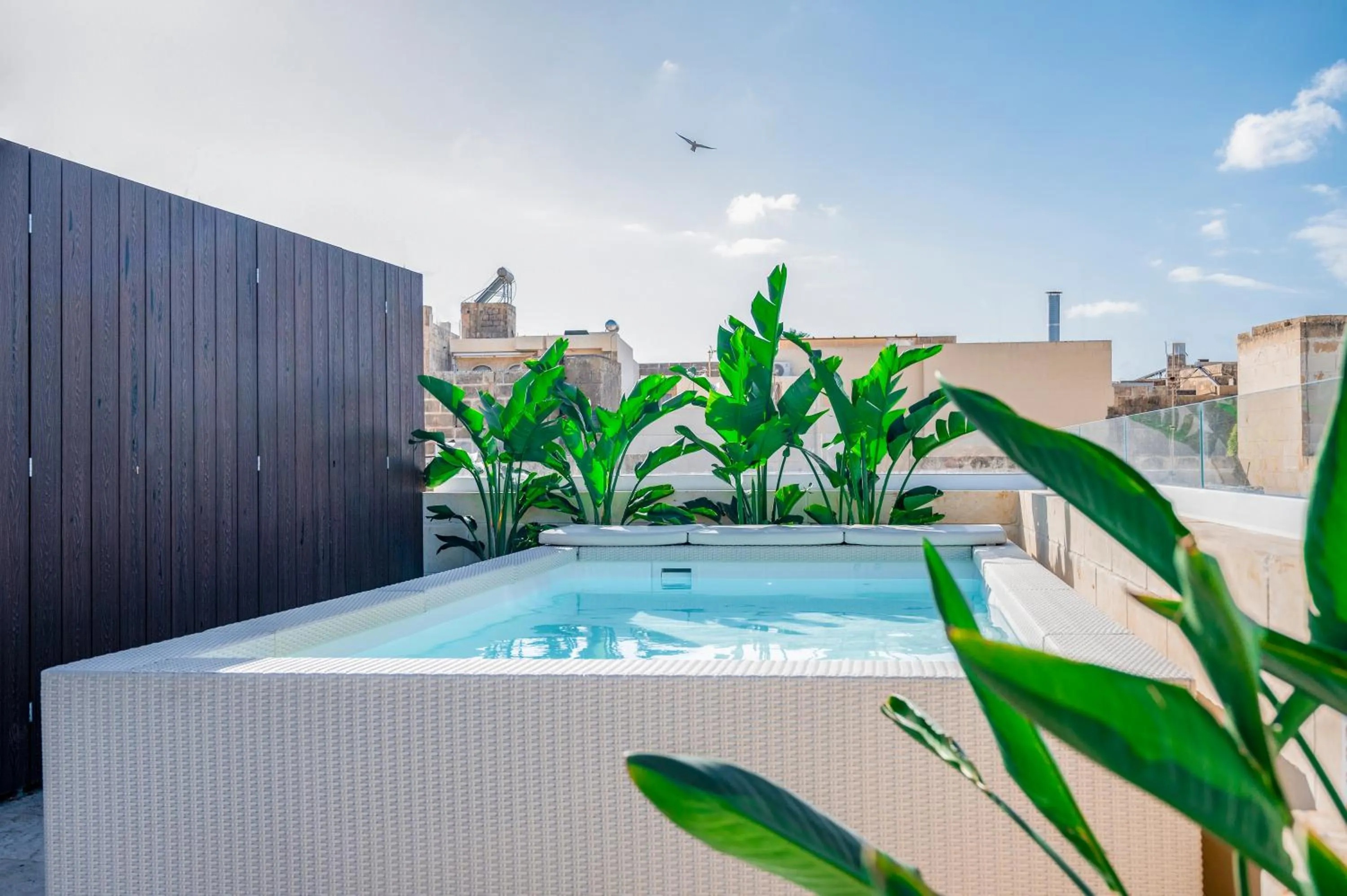 Swimming pool in Townhouse17 Boutique Bed & Breakfast