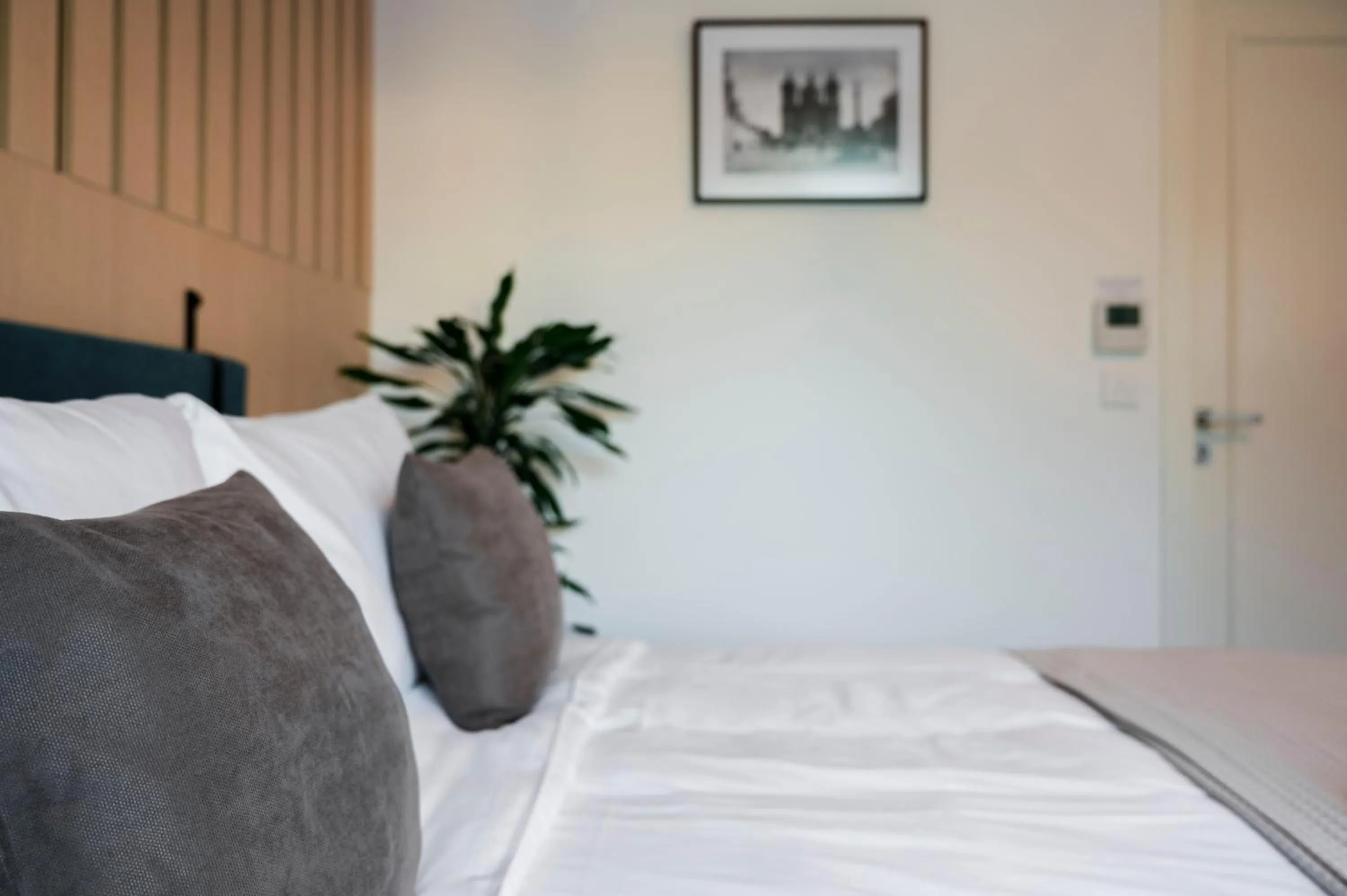 Bed in Townhouse17 Boutique Bed & Breakfast