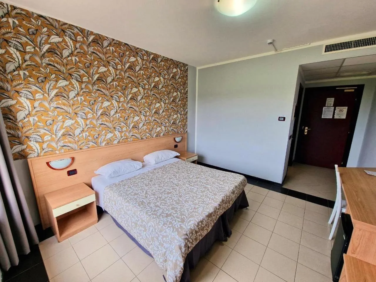 Bedroom, Bed in Hotel Ayri