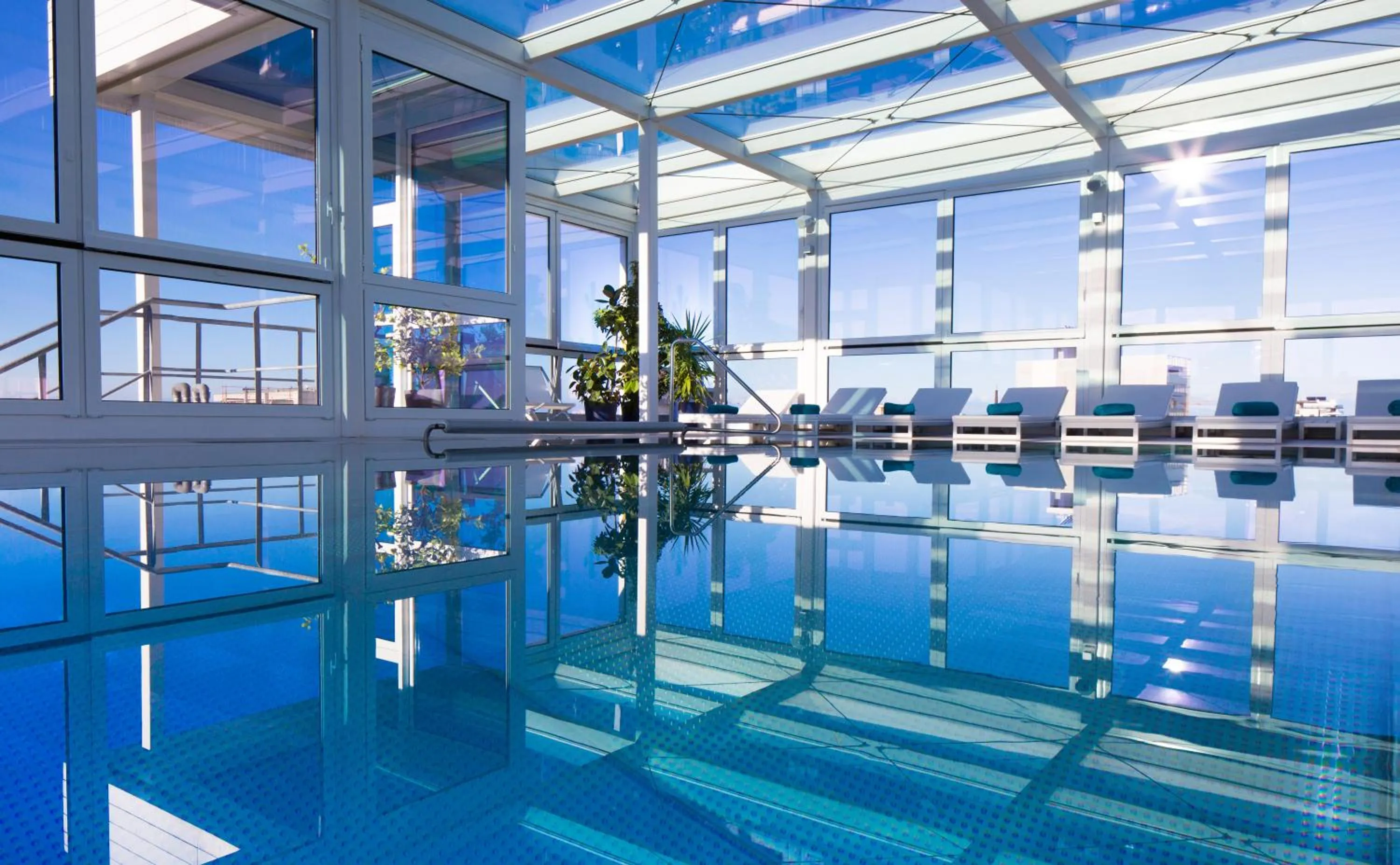 Swimming pool in Hotel Florida