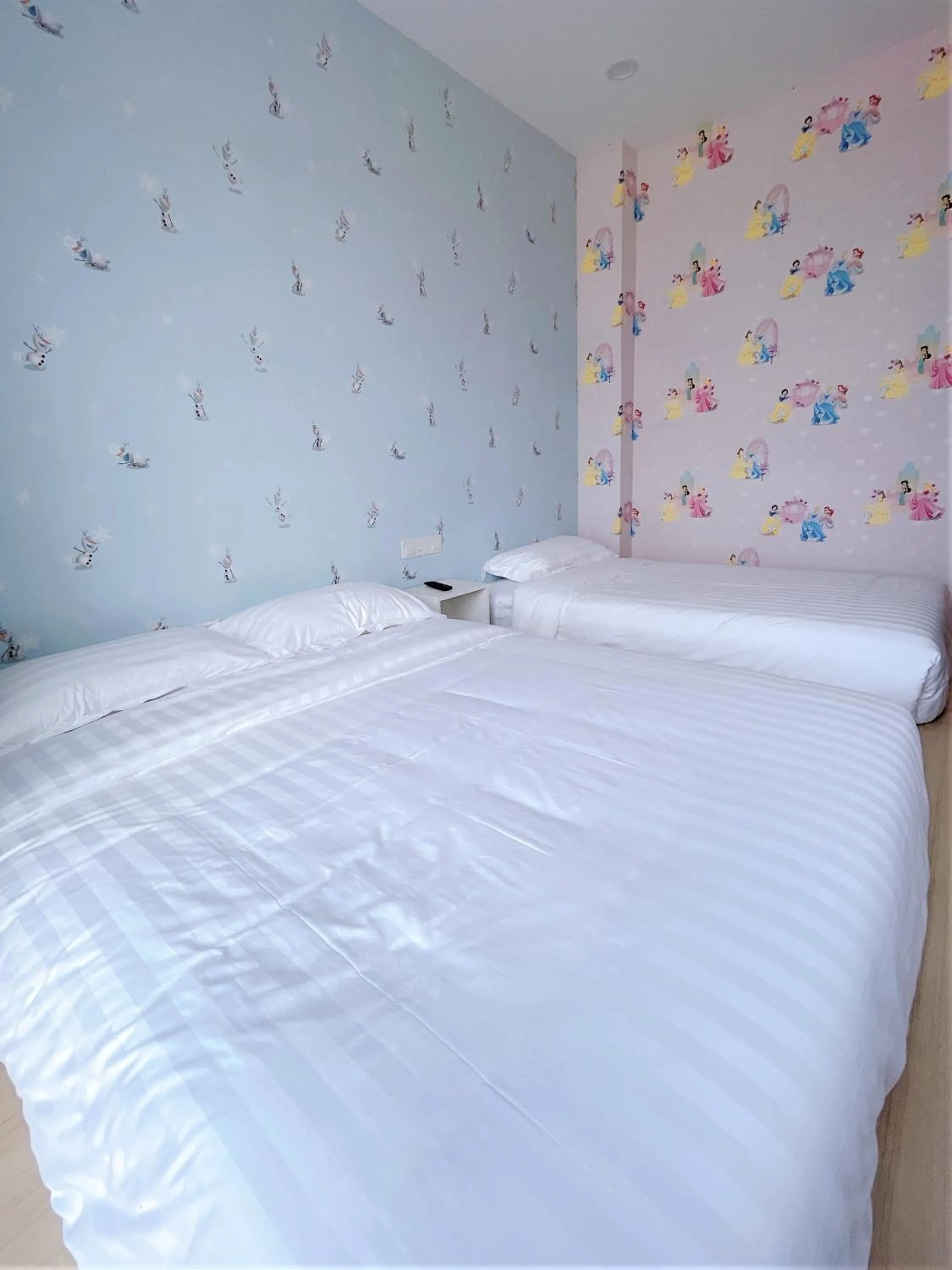 Bedroom, Bed in Hotel Decentraland Kuala Terengganu