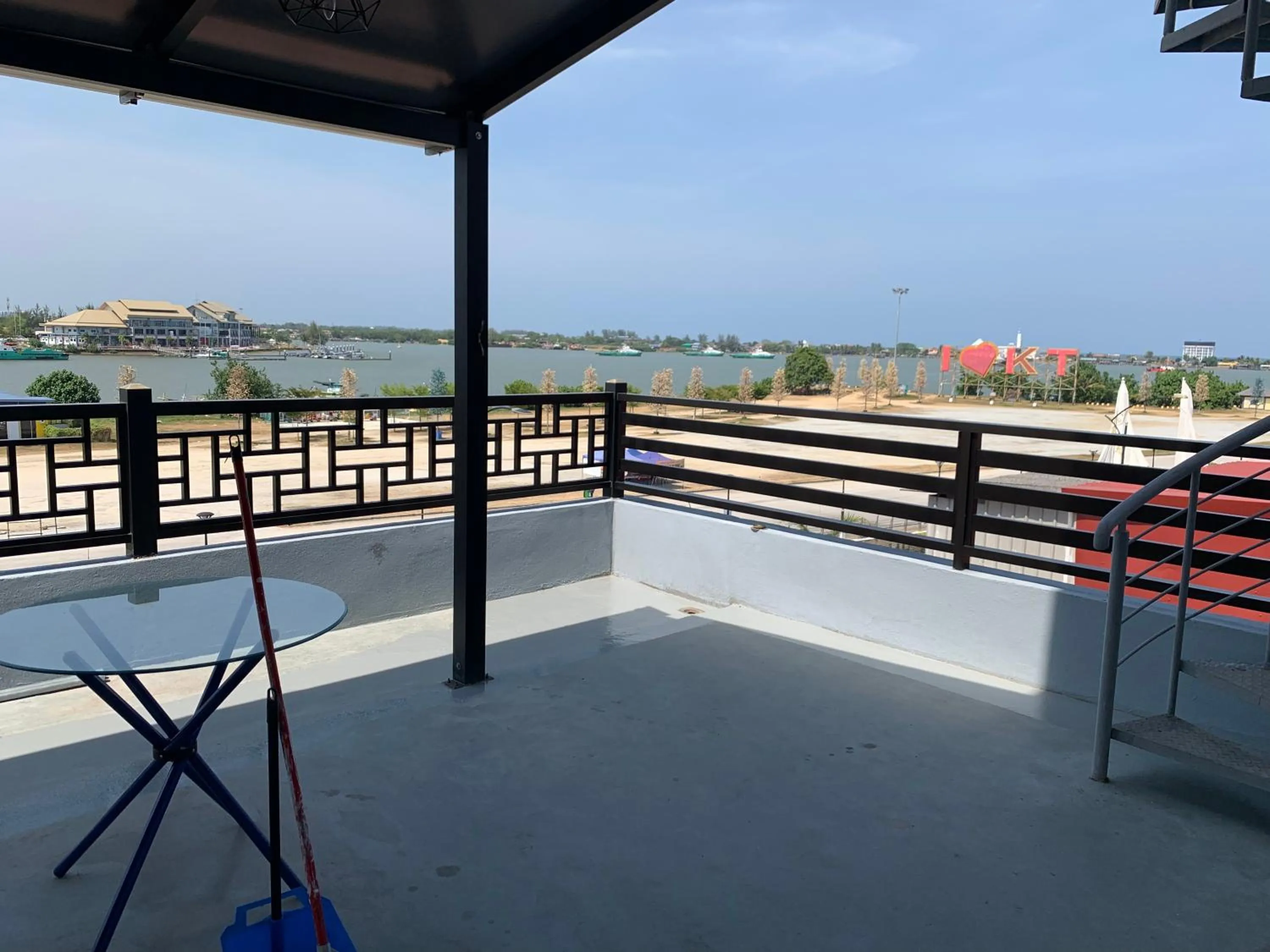 Balcony/Terrace in Hotel Decentraland Kuala Terengganu