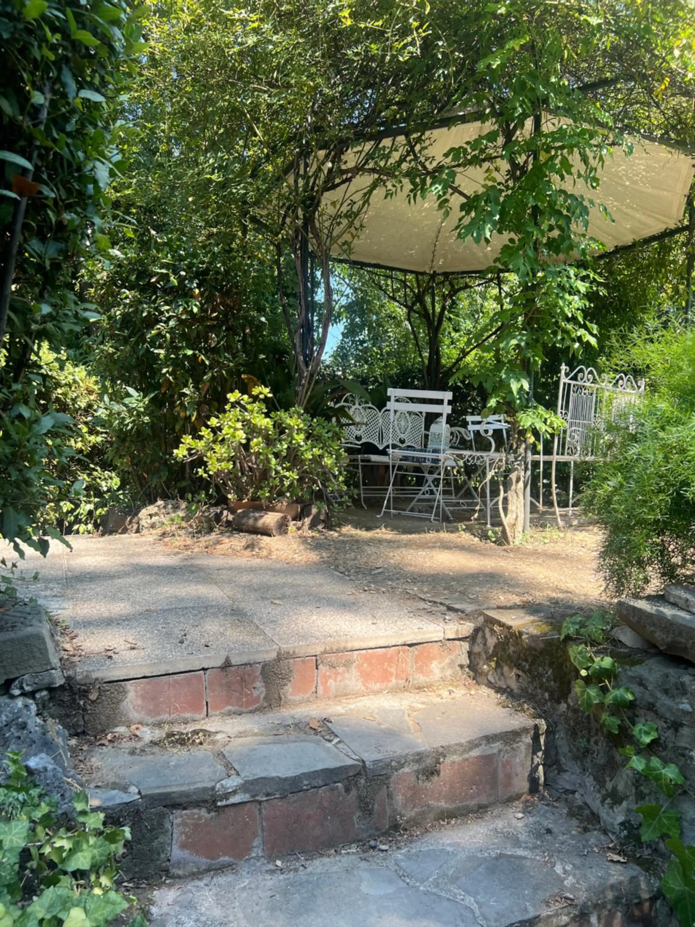 Property building in Hotel Villa Liana