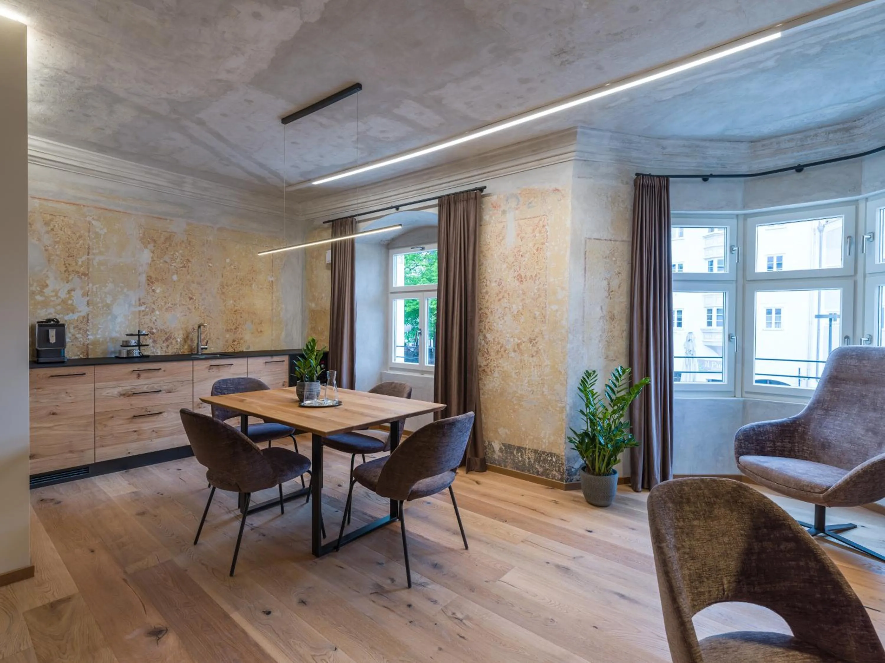 Dining area in Platzhirsch Kufstein