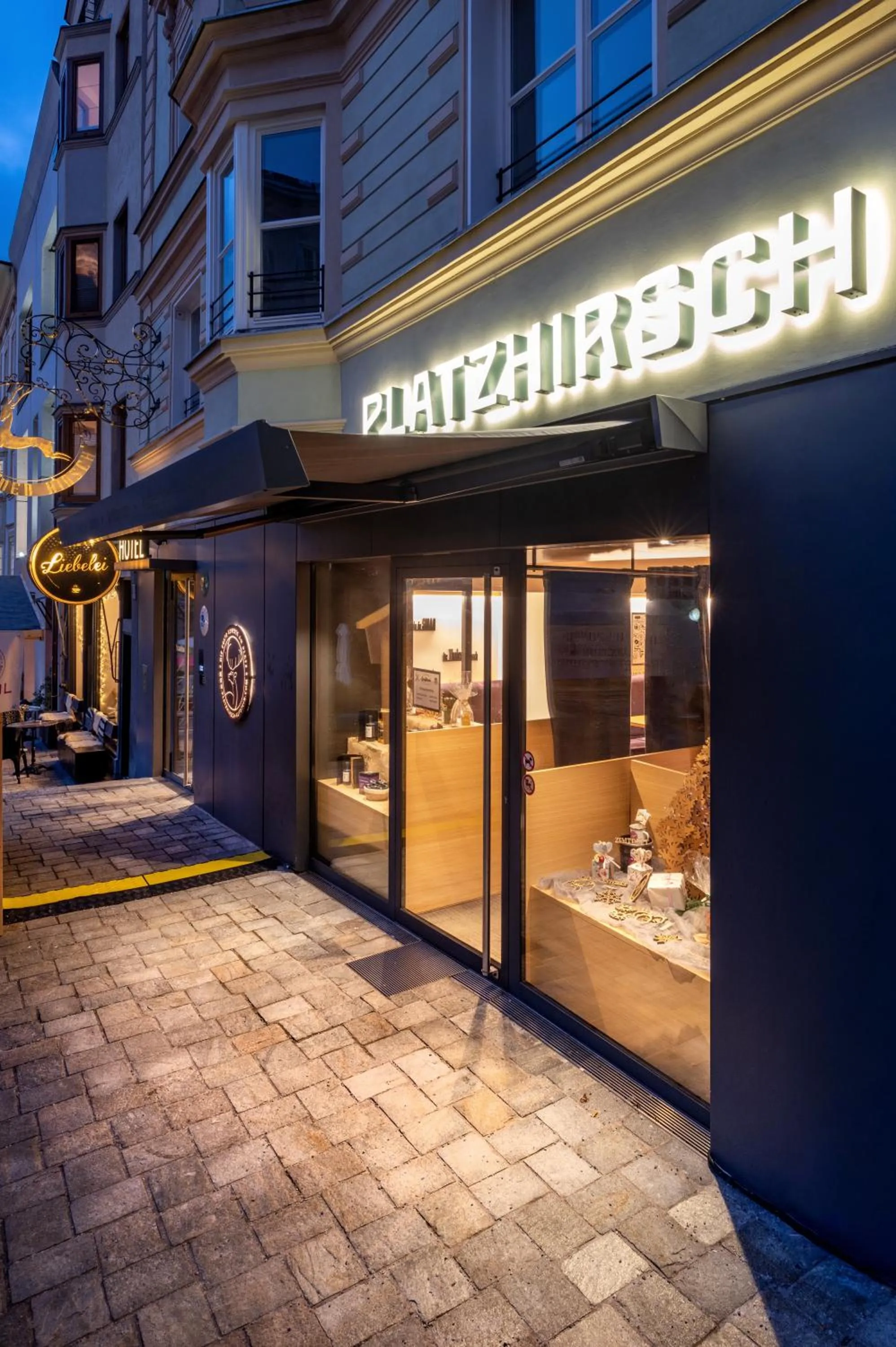 Property building in Platzhirsch Kufstein