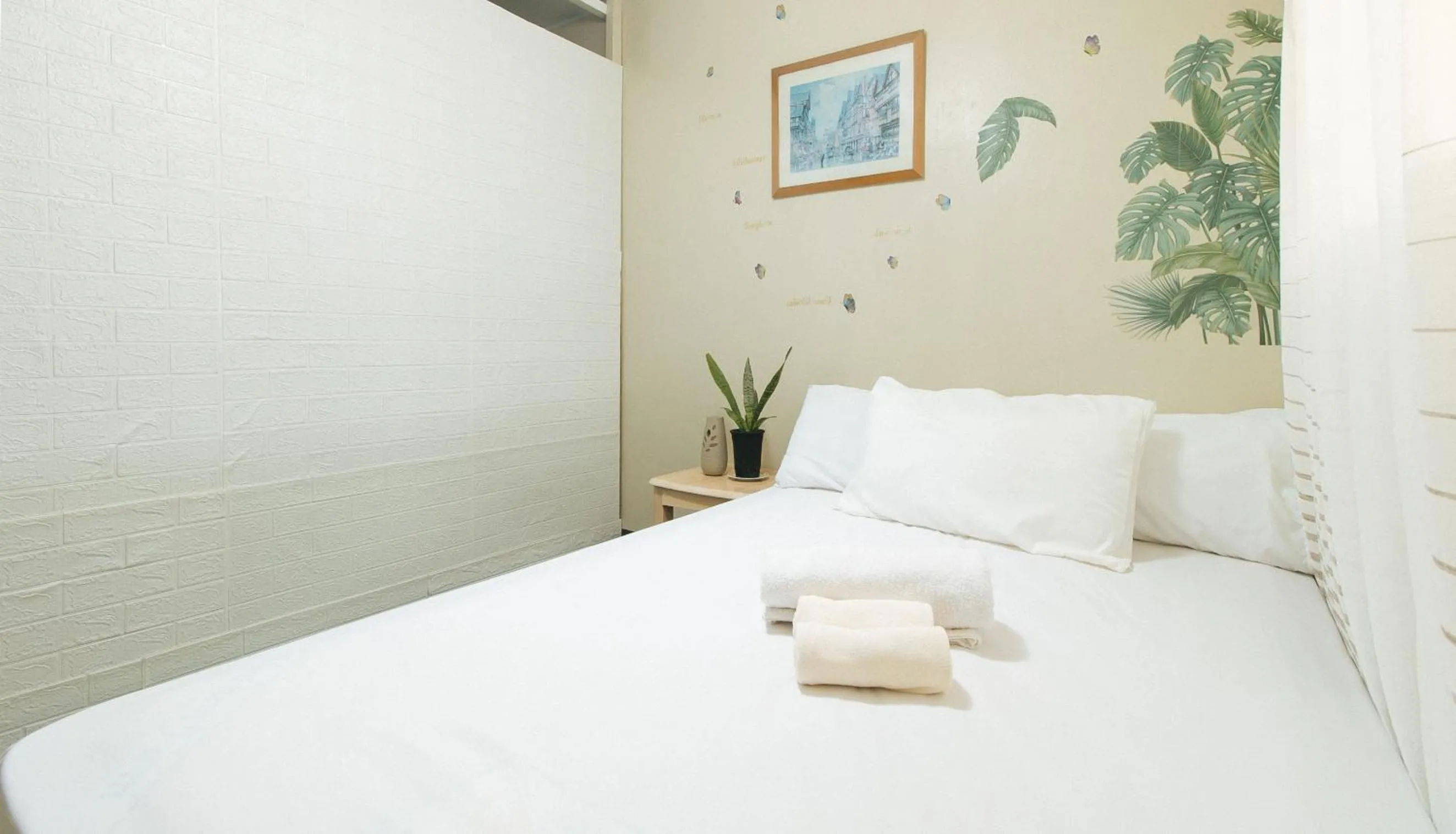 Bed in Jb's Transient House