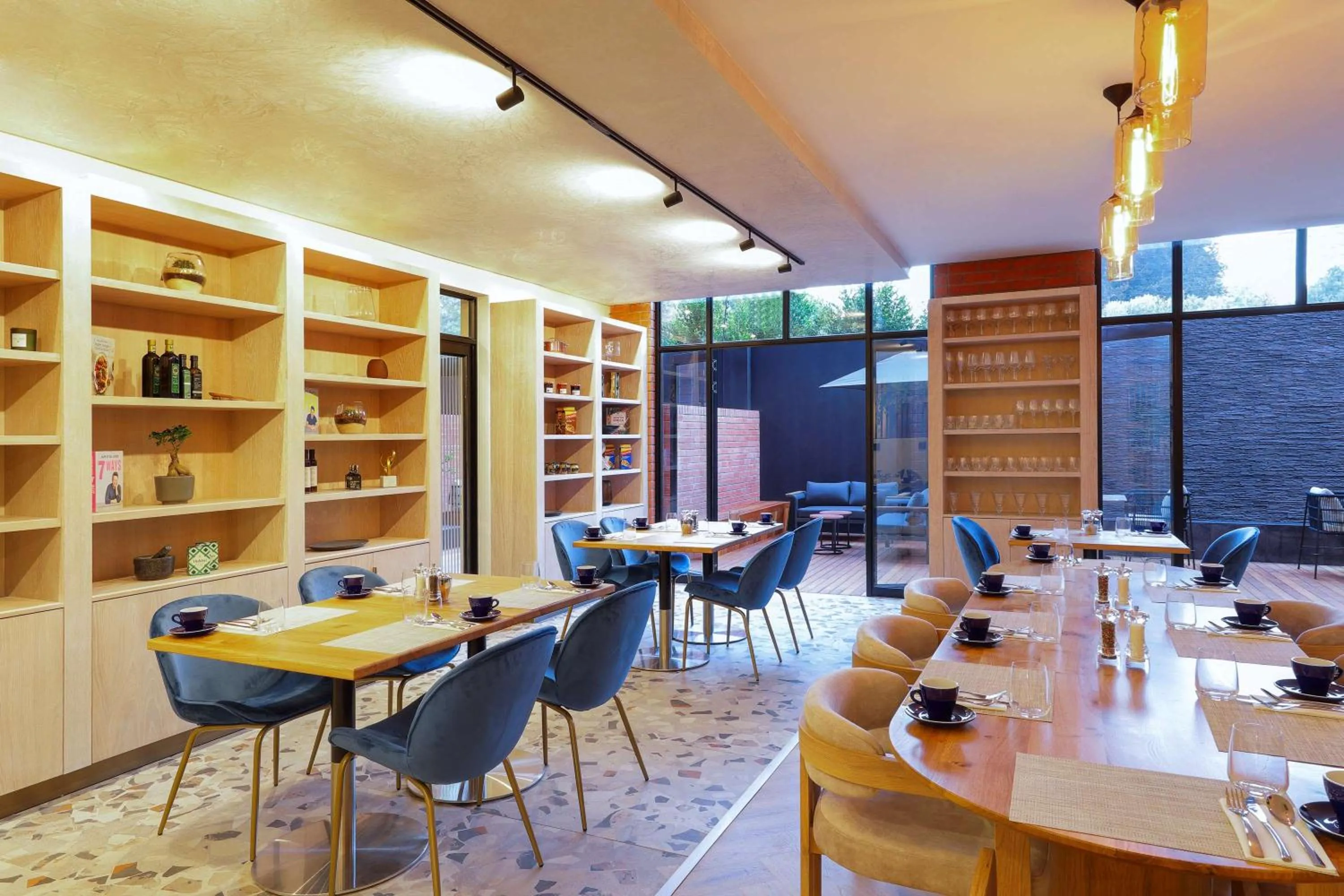 Restaurant/places to eat in Hyatt House Johannesburg Rosebank