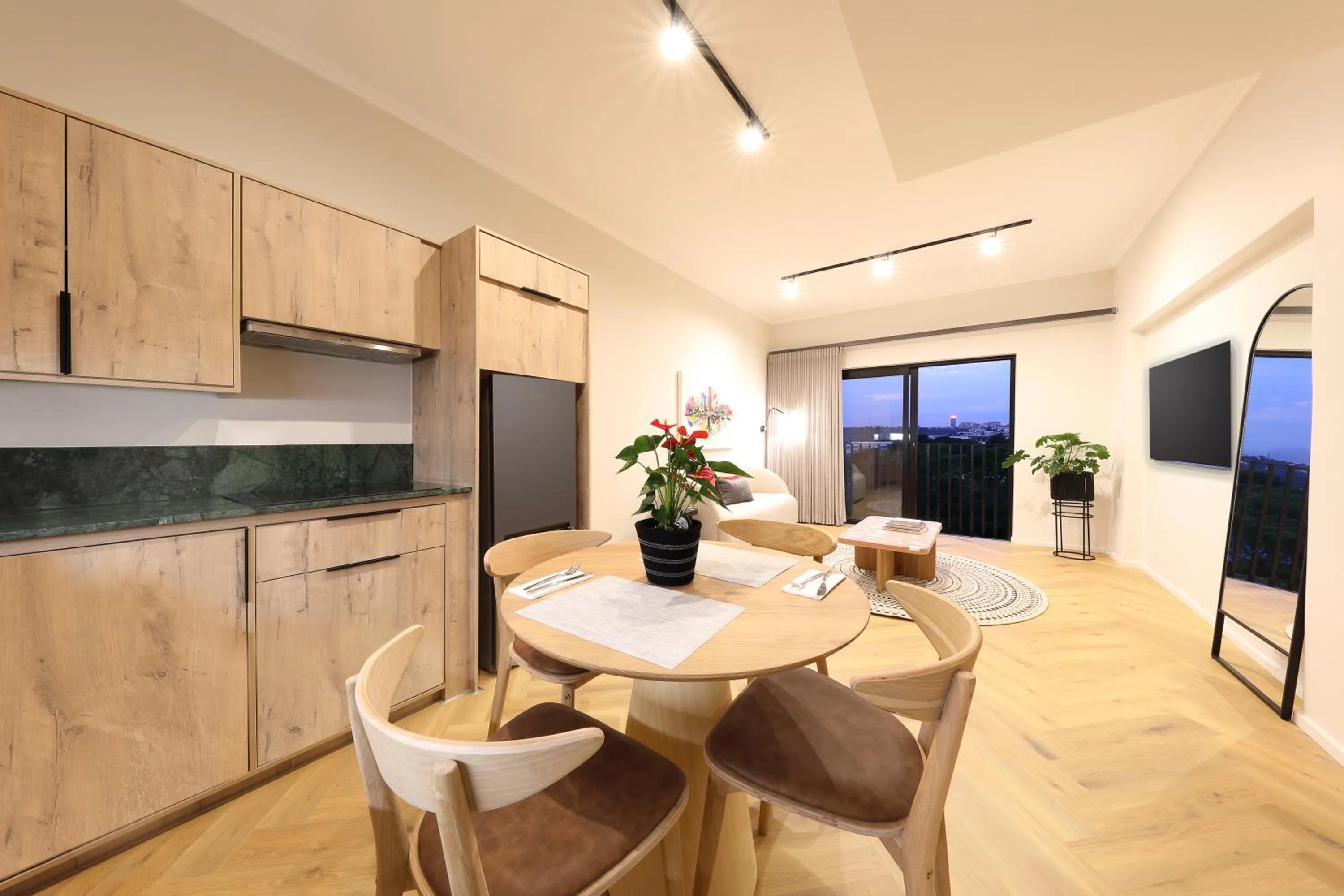 Dining area in Hyatt House Johannesburg Rosebank