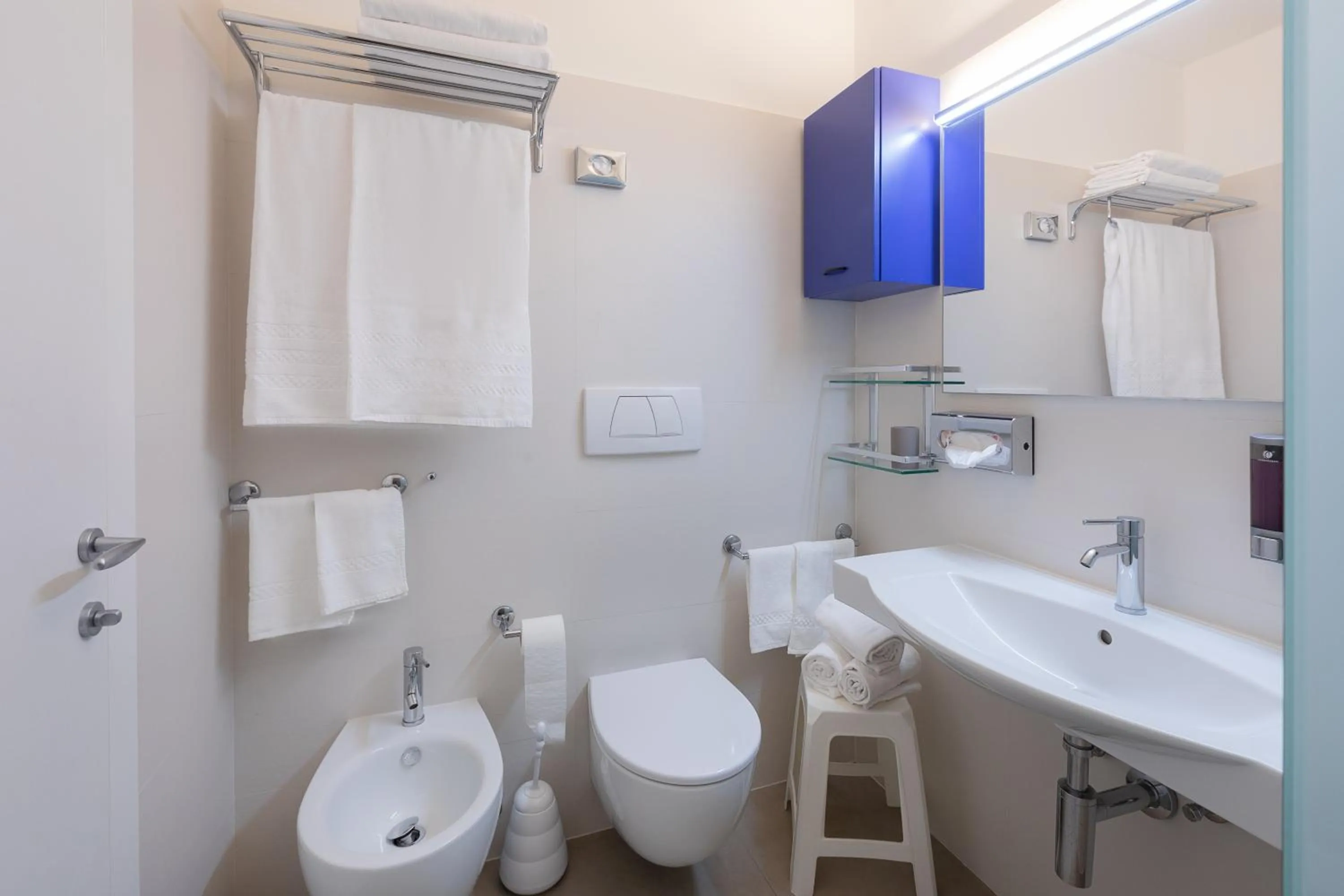 Bathroom in Ambassador Suite Hotel