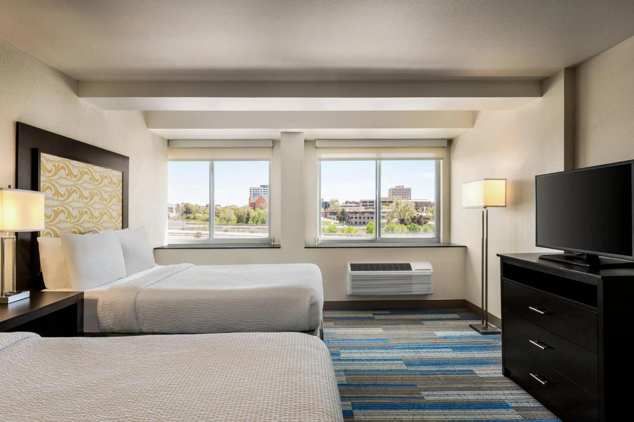 Photo of the whole room, Bed in Holiday Inn Express & Suites Colorado Springs Central by IHG