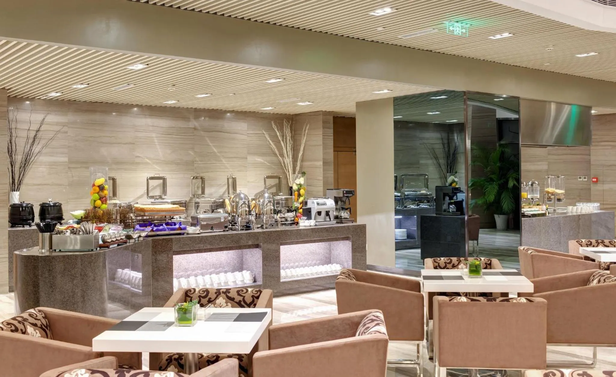 Restaurant/places to eat in Holiday Inn Express Chengdu West Gate by IHG