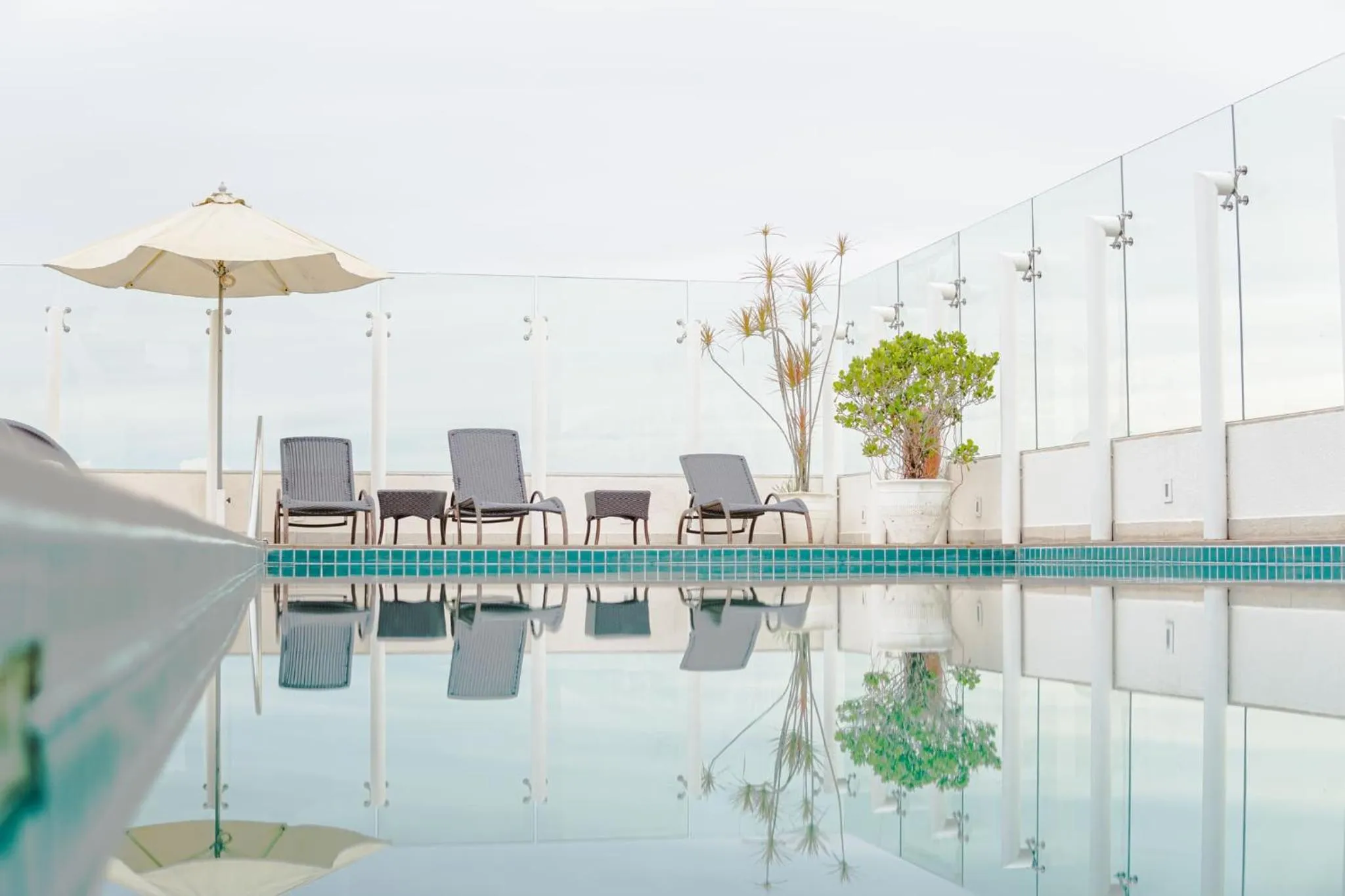 Pool view in Diff Hotel - by Easy Hotéis