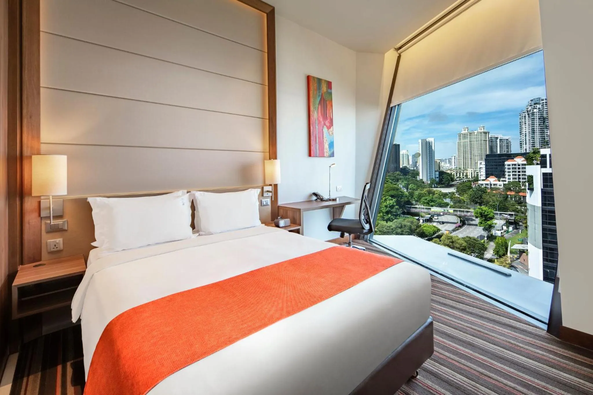 Photo of the whole room, Bed in Holiday Inn Express Singapore Clarke Quay by IHG