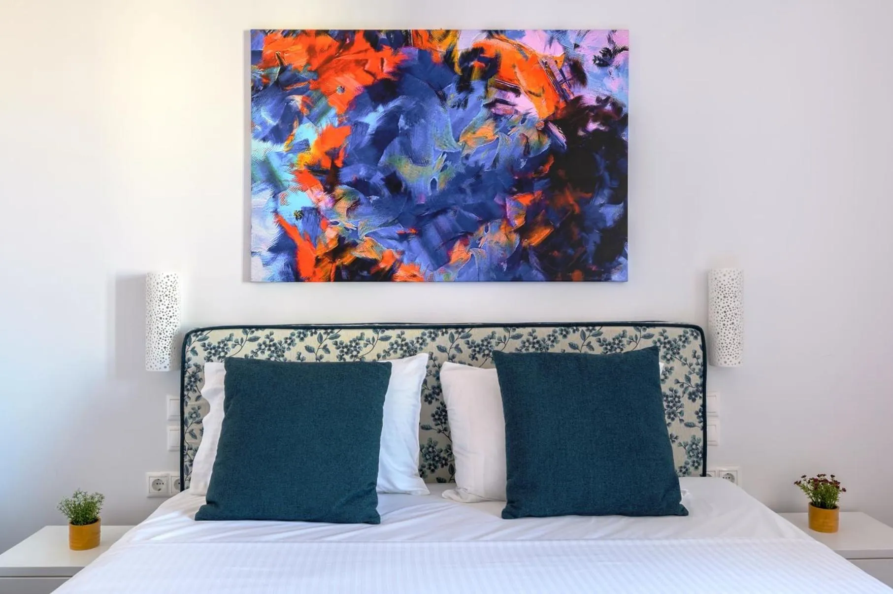 Bedroom, Bed in Blue Sky House