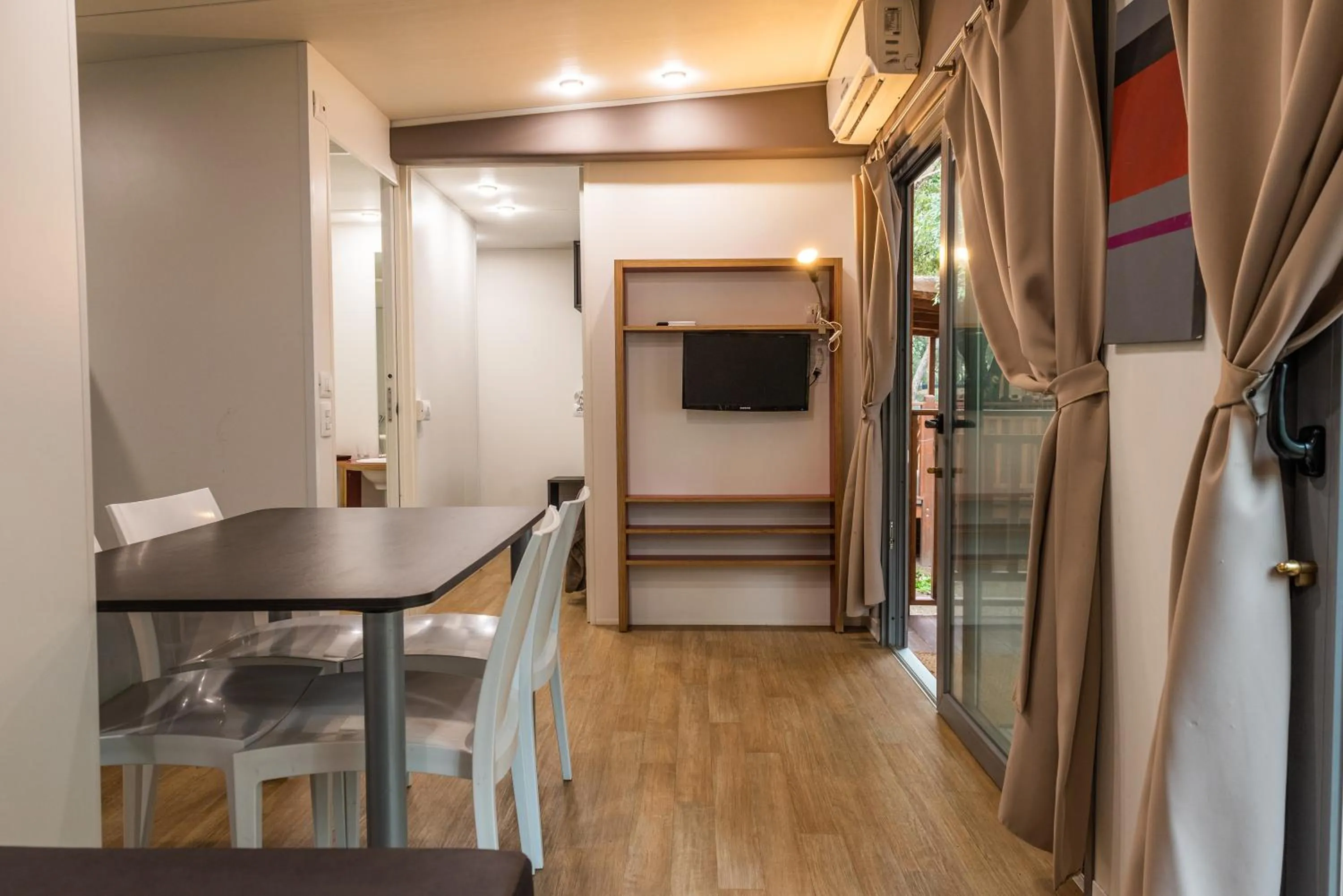 Dining area in Camping Village Santapomata