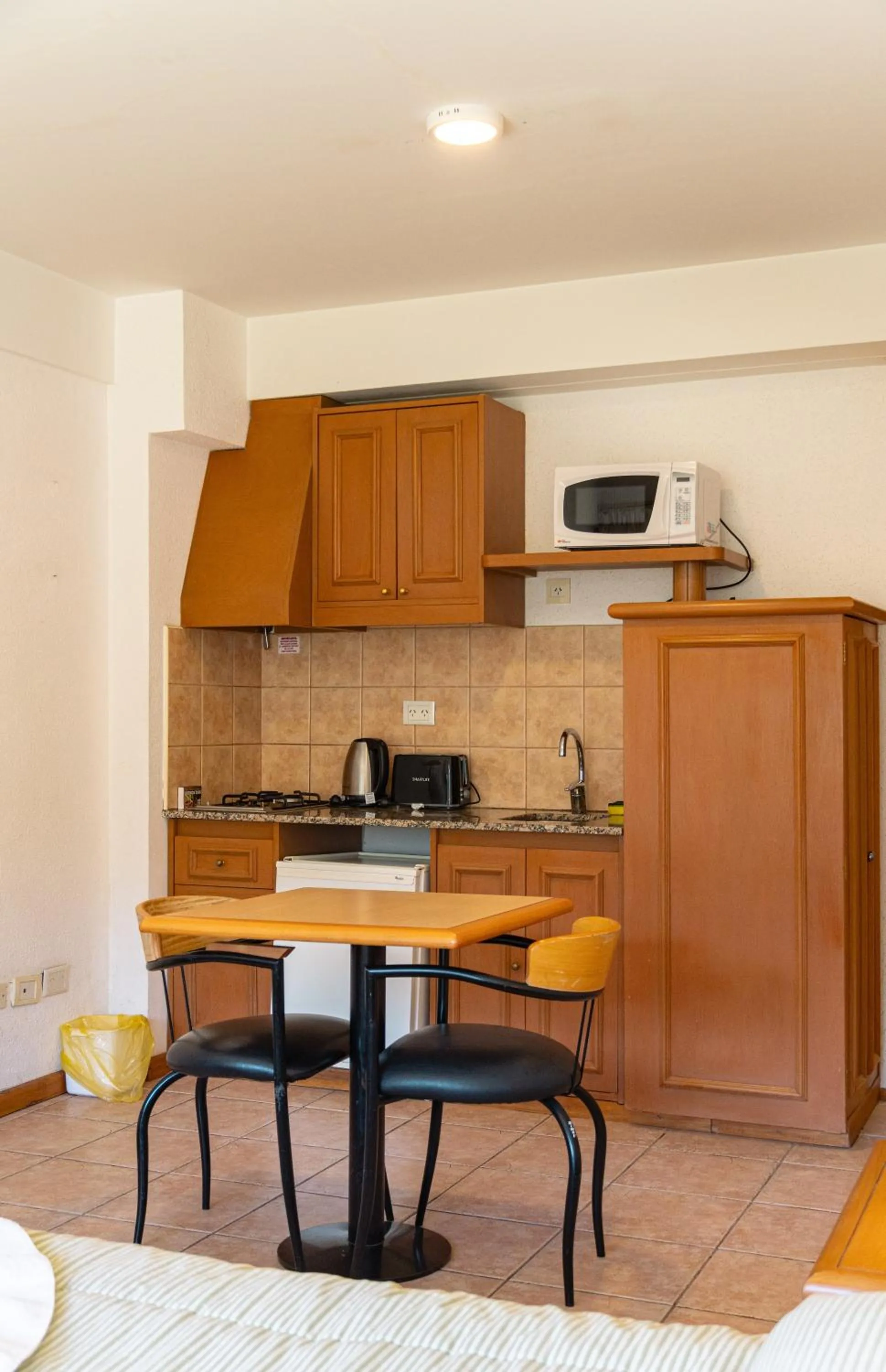 Coffee/tea facilities in Loft Catedral by Base 41