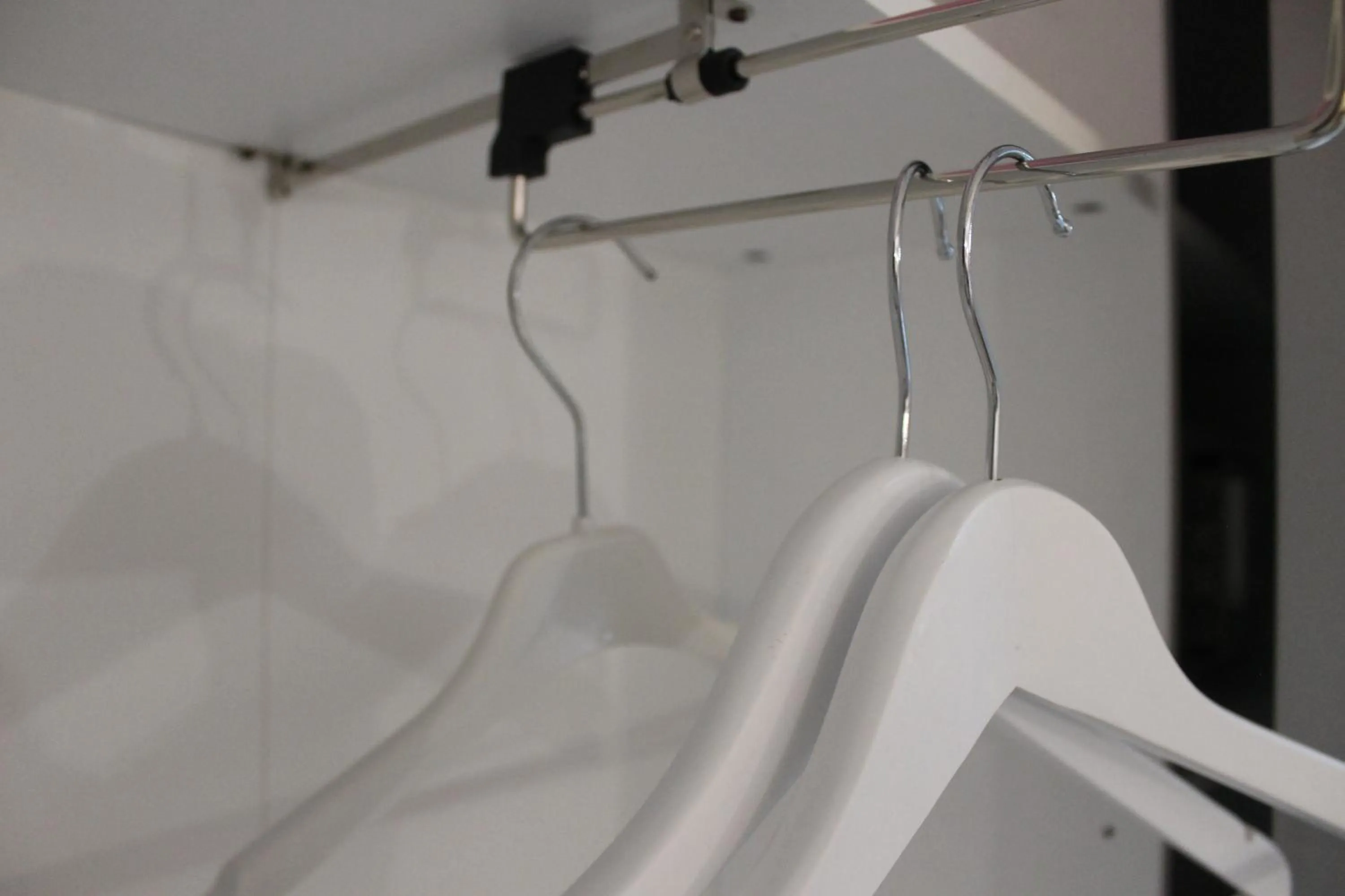 wardrobe in Zaro Suites B&B