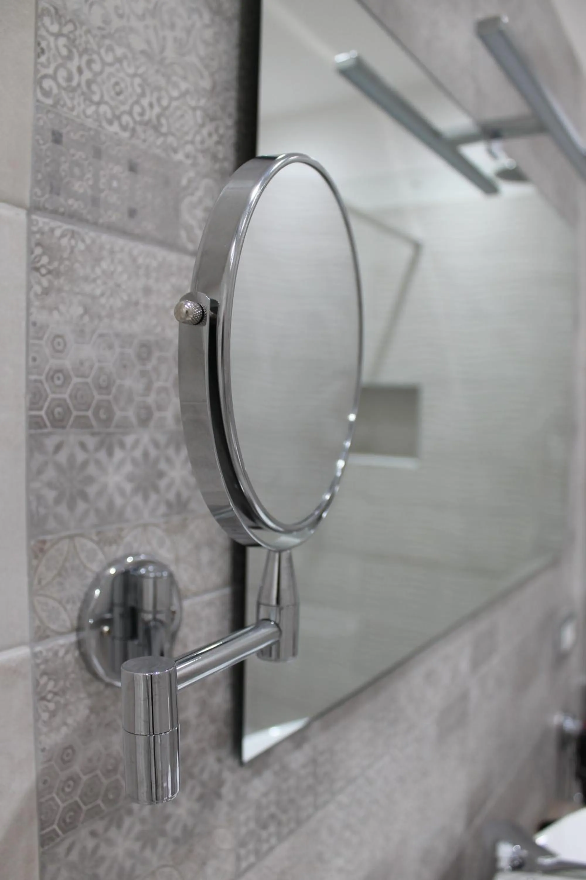 Bathroom in Zaro Suites B&B