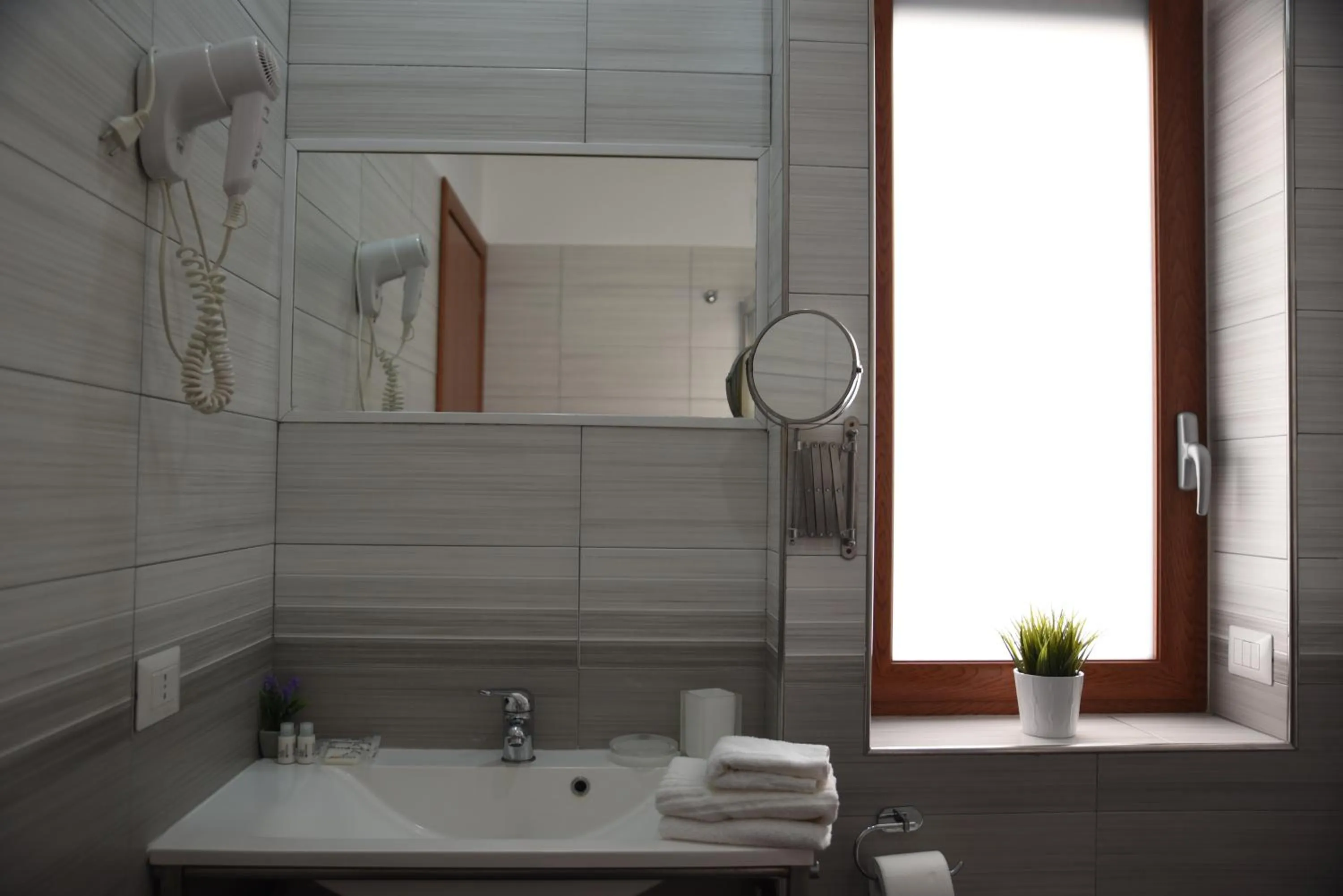 The Night Guest House