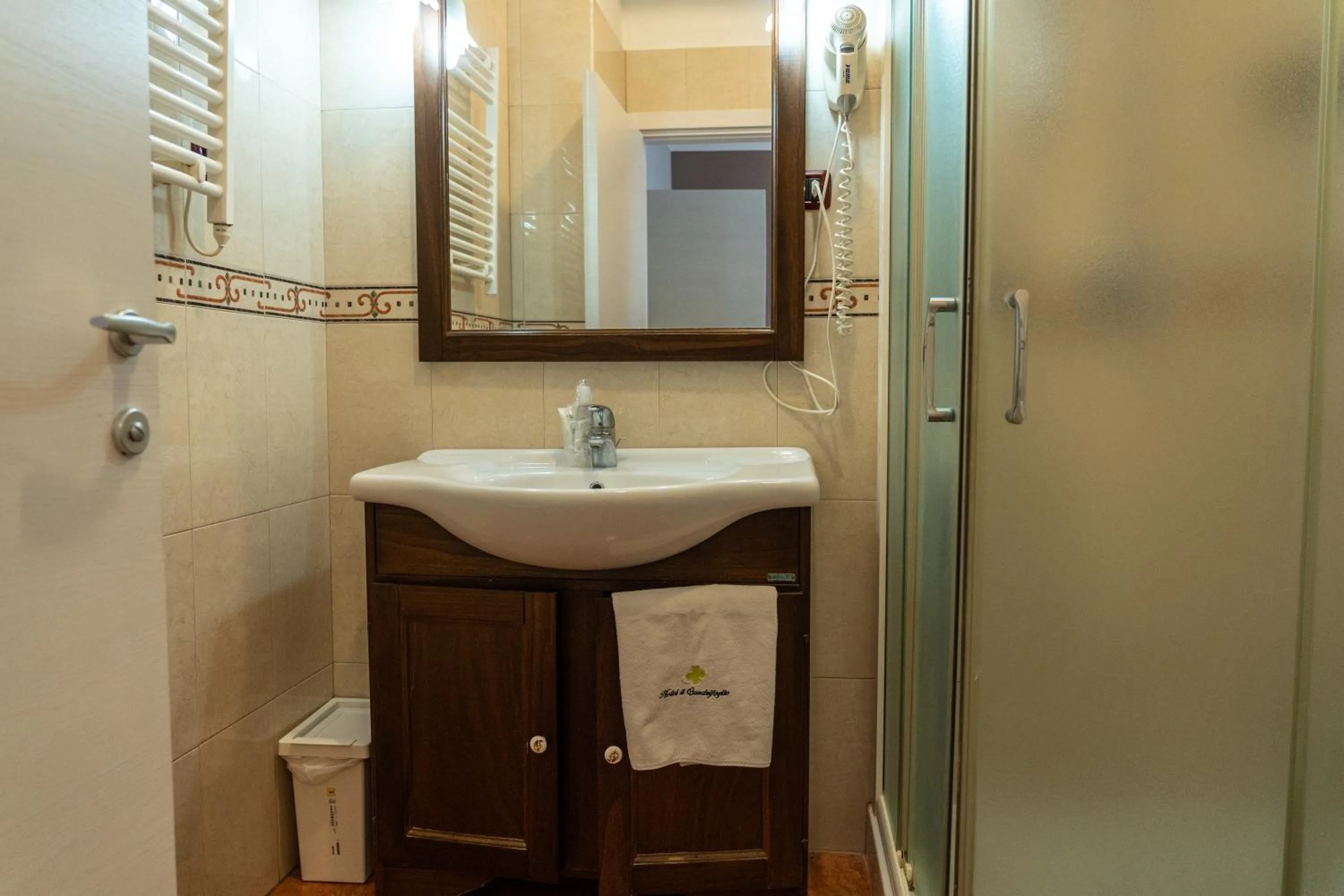 Bathroom in Hotel Il Quadrifoglio