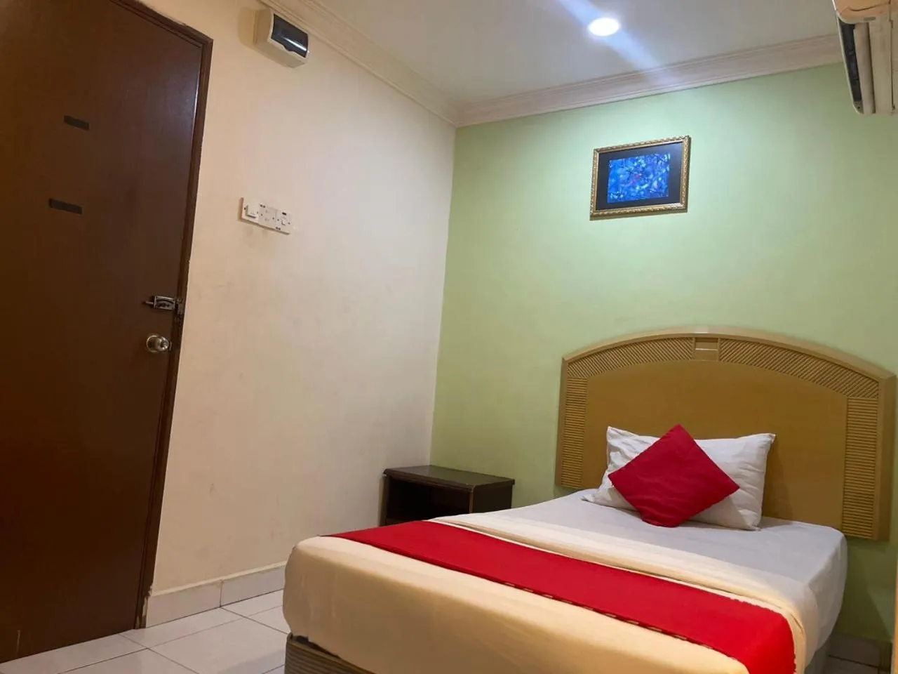 HOTEL SAHARA INN BATU CAVES