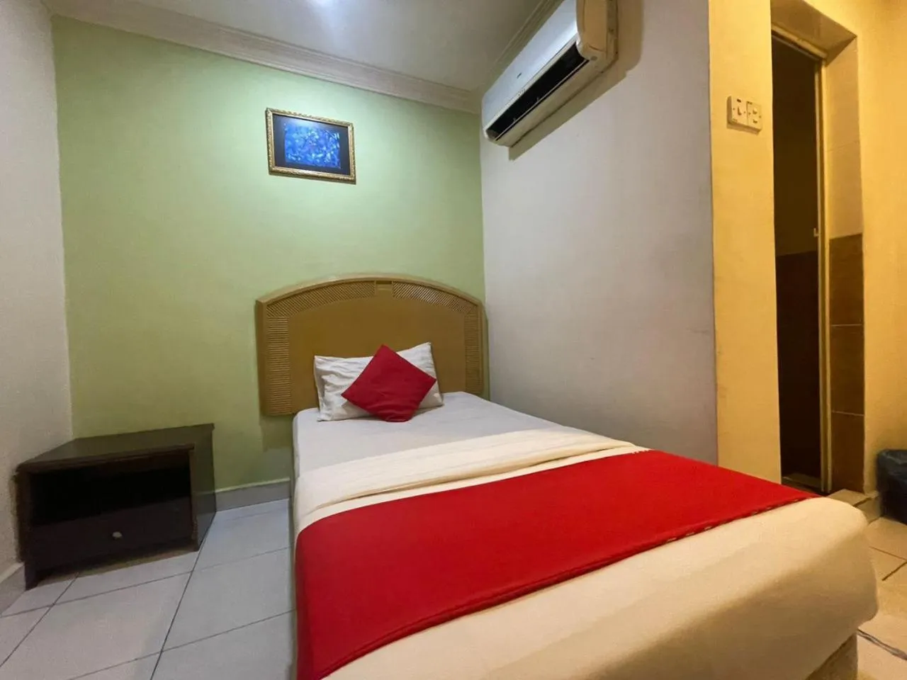 HOTEL SAHARA INN BATU CAVES