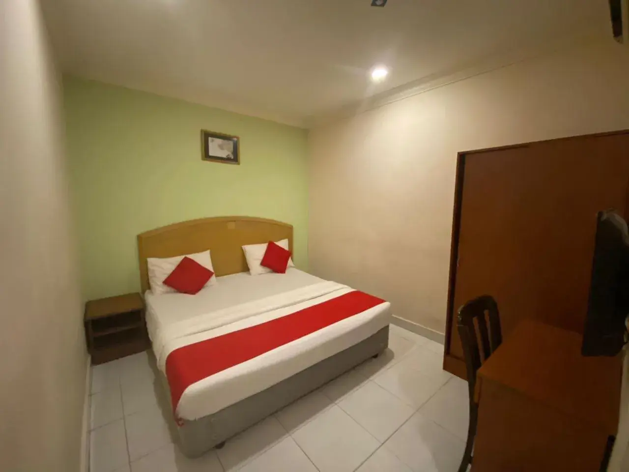 Standard Double Room in HOTEL SAHARA INN BATU CAVES Standard Double Room in HOTEL SAHARA INN BATU CAVES