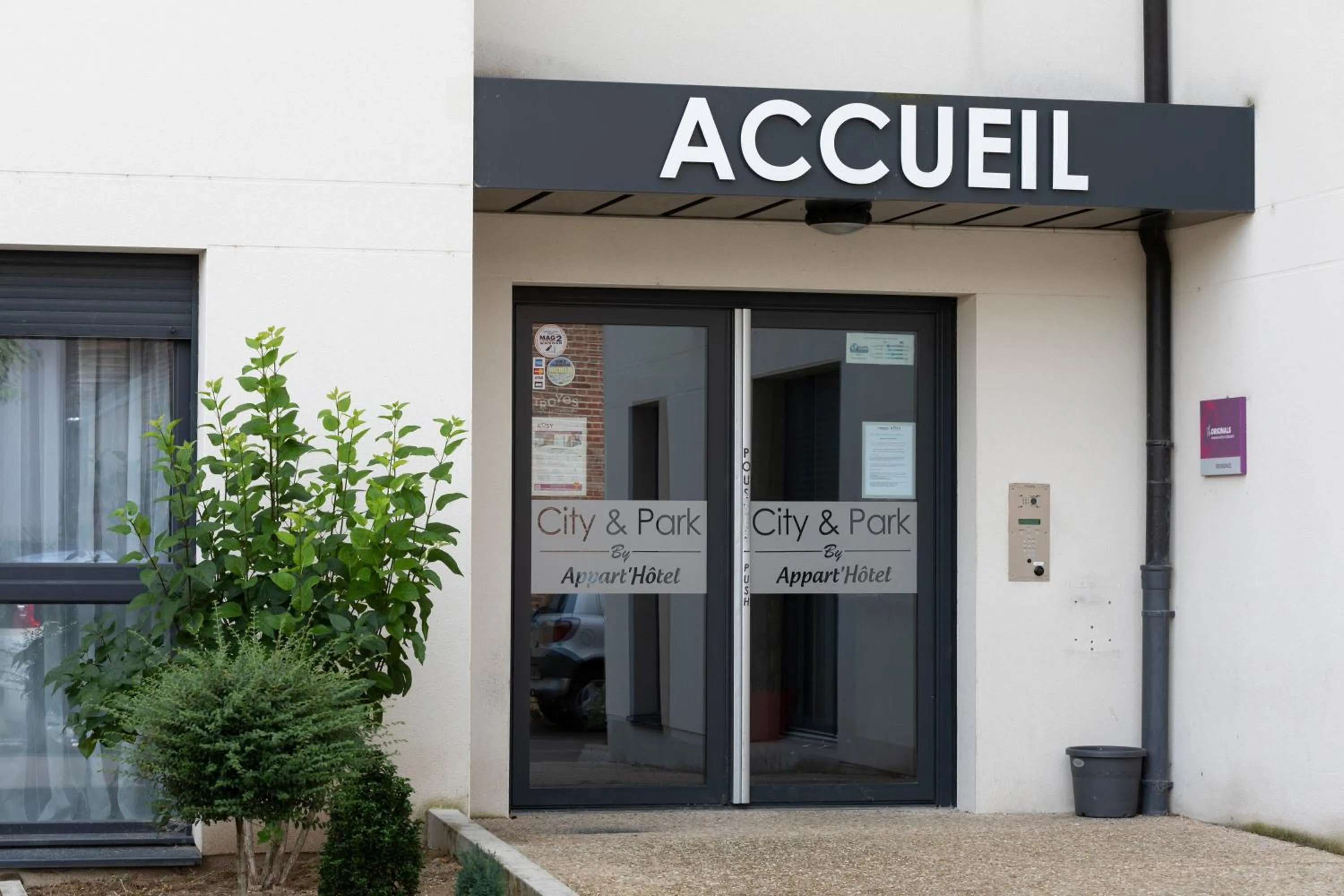 Property building in Kosy Appart'hotels Troyes City & Park