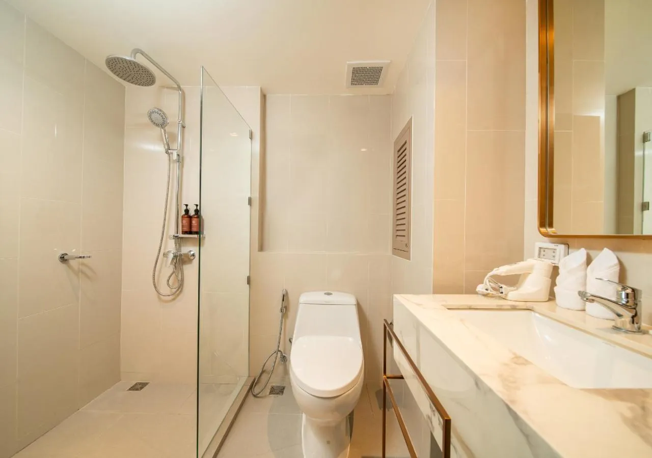 Shower in Away Bangkok Riverside Kene