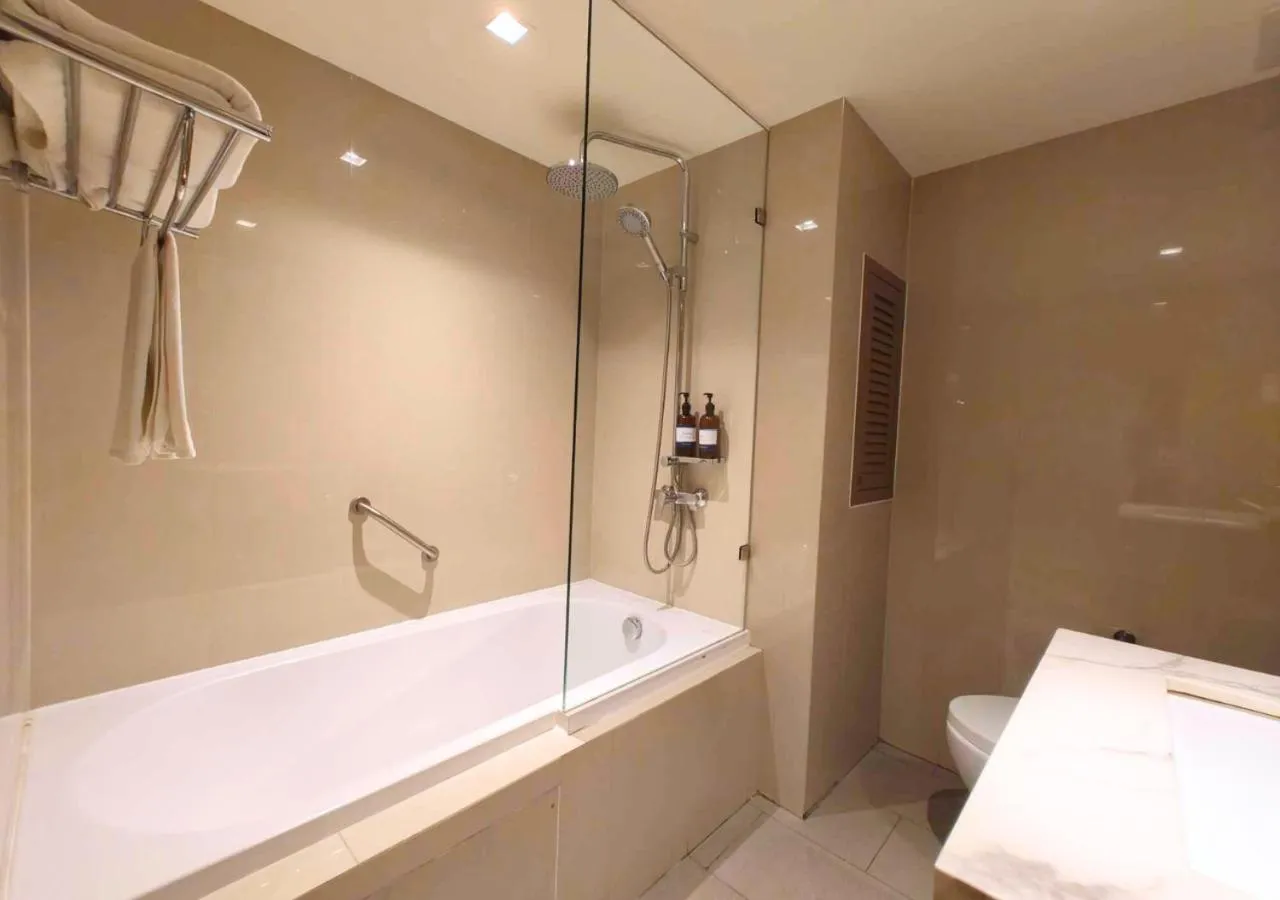 Shower in Away Bangkok Riverside Kene