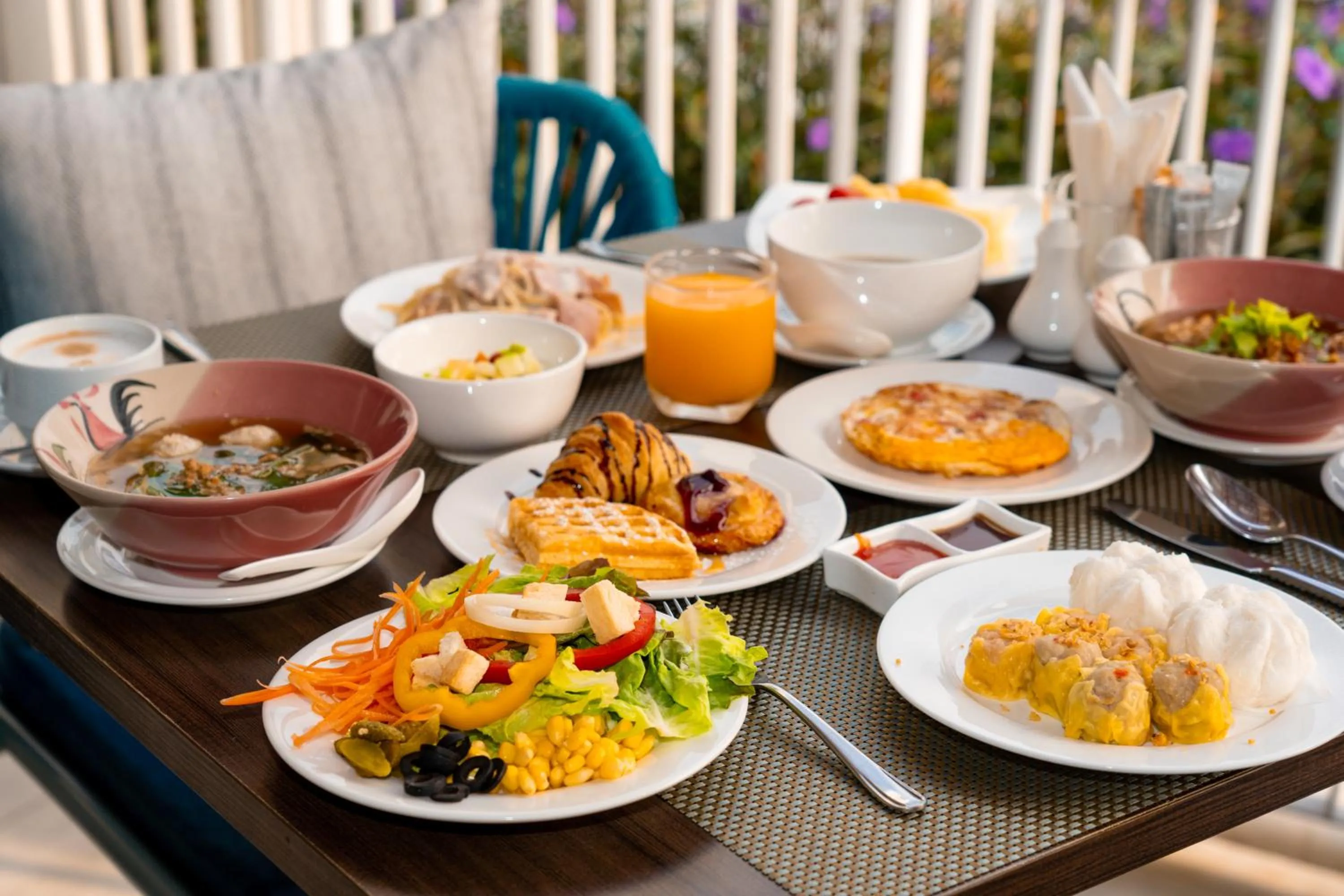 Breakfast in Away Bangkok Riverside Kene