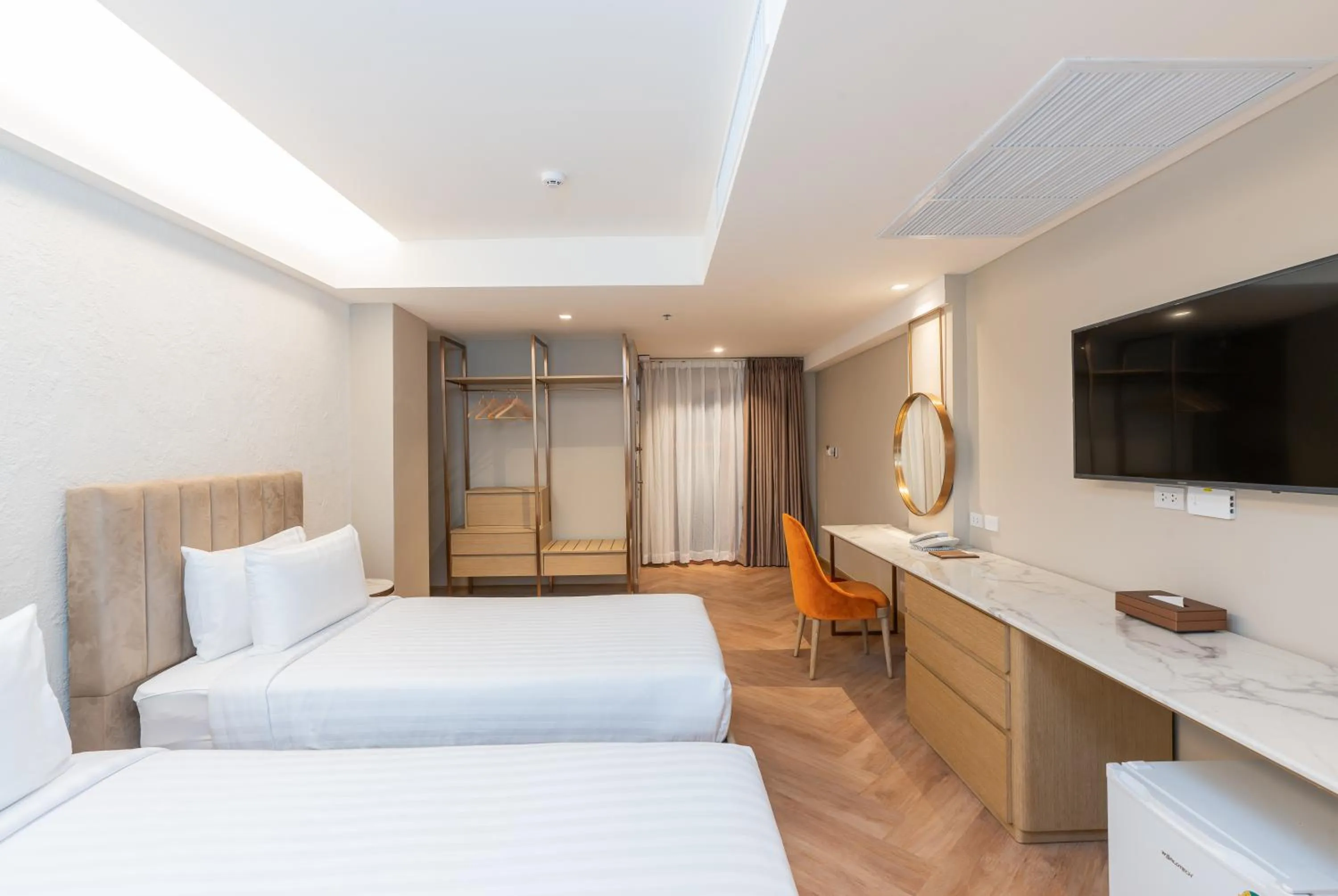 Photo of the whole room, Bed in Away Bangkok Riverside Kene