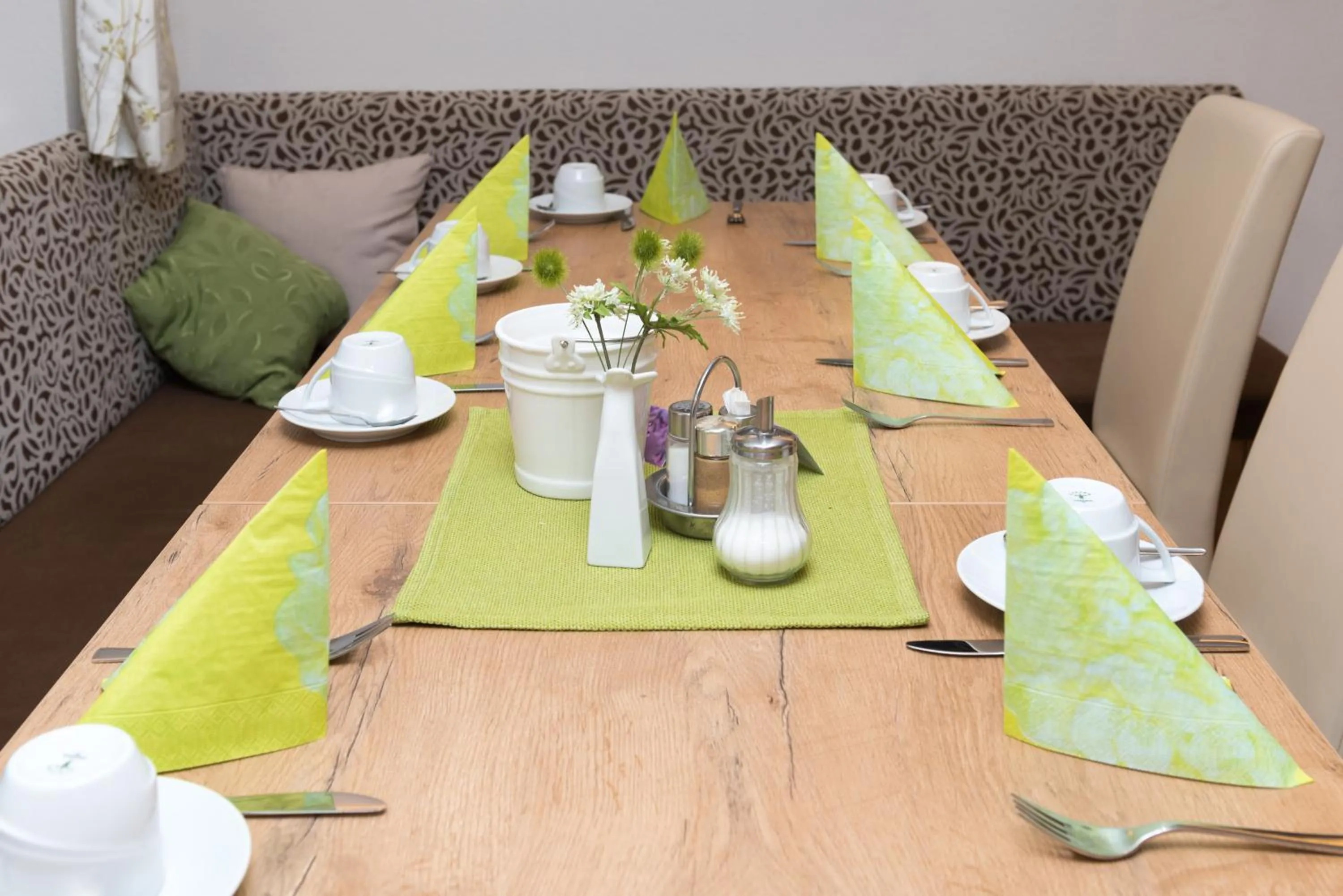 Buffet breakfast in Kirchenwirt Irrsdorf Familie Schinwald