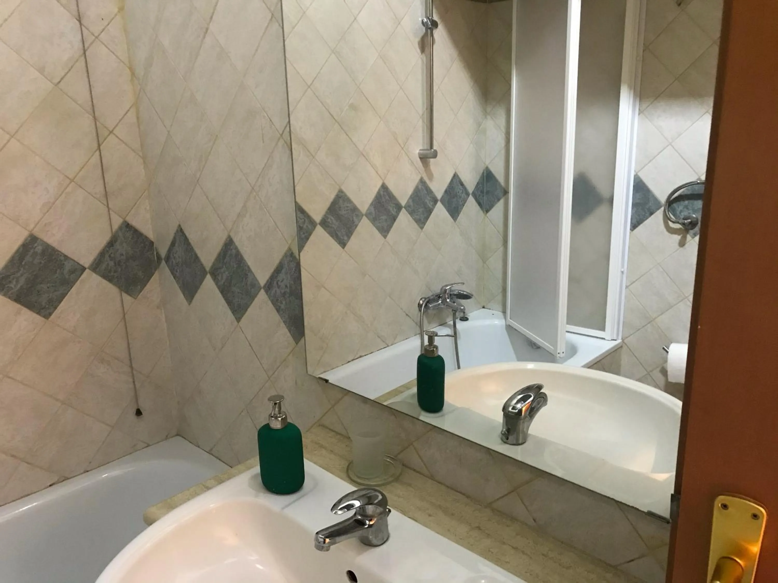 Bathroom in Case Così Apartments - Napoli