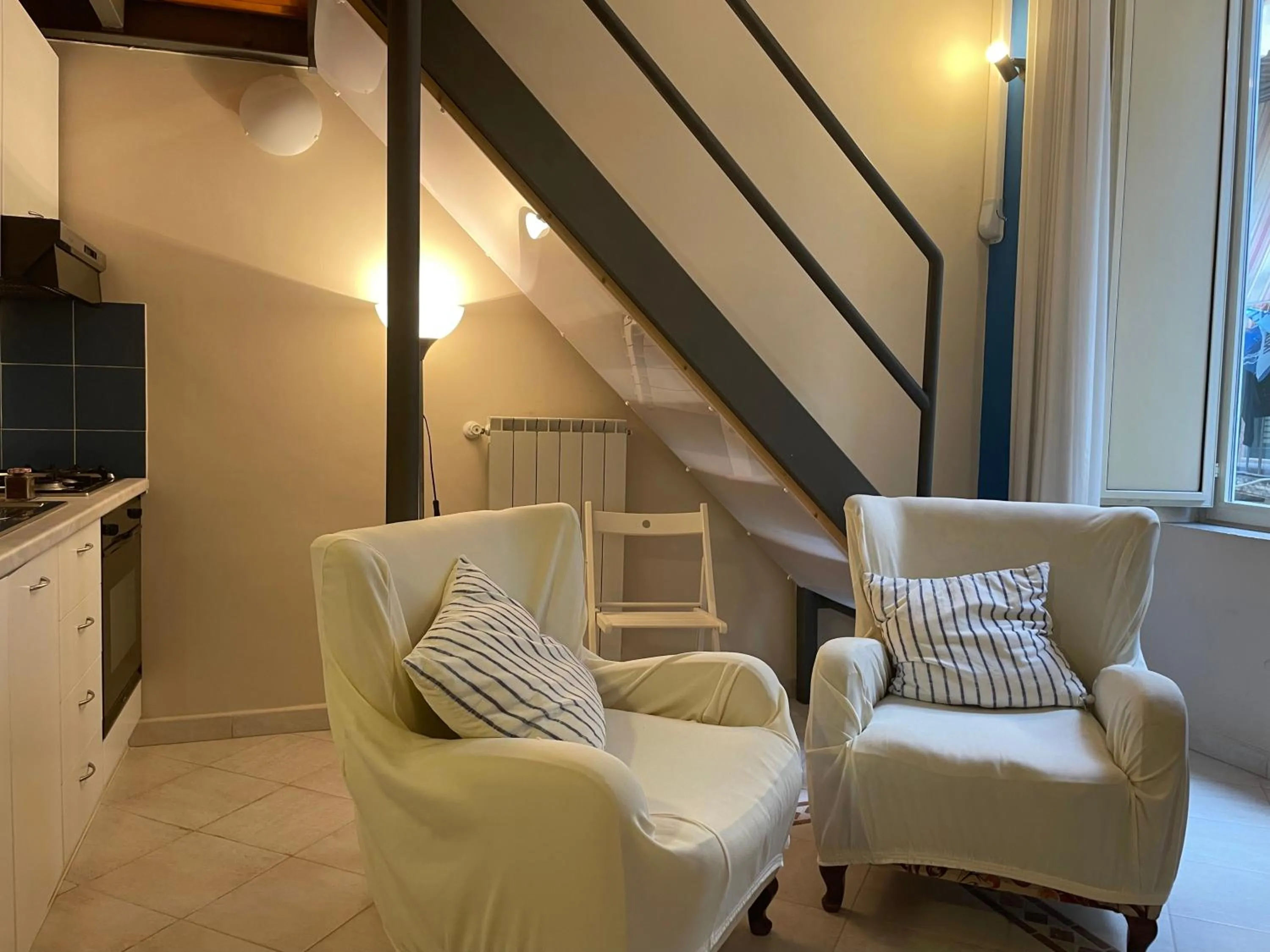 Kitchen or kitchenette in Case Così Apartments - Napoli